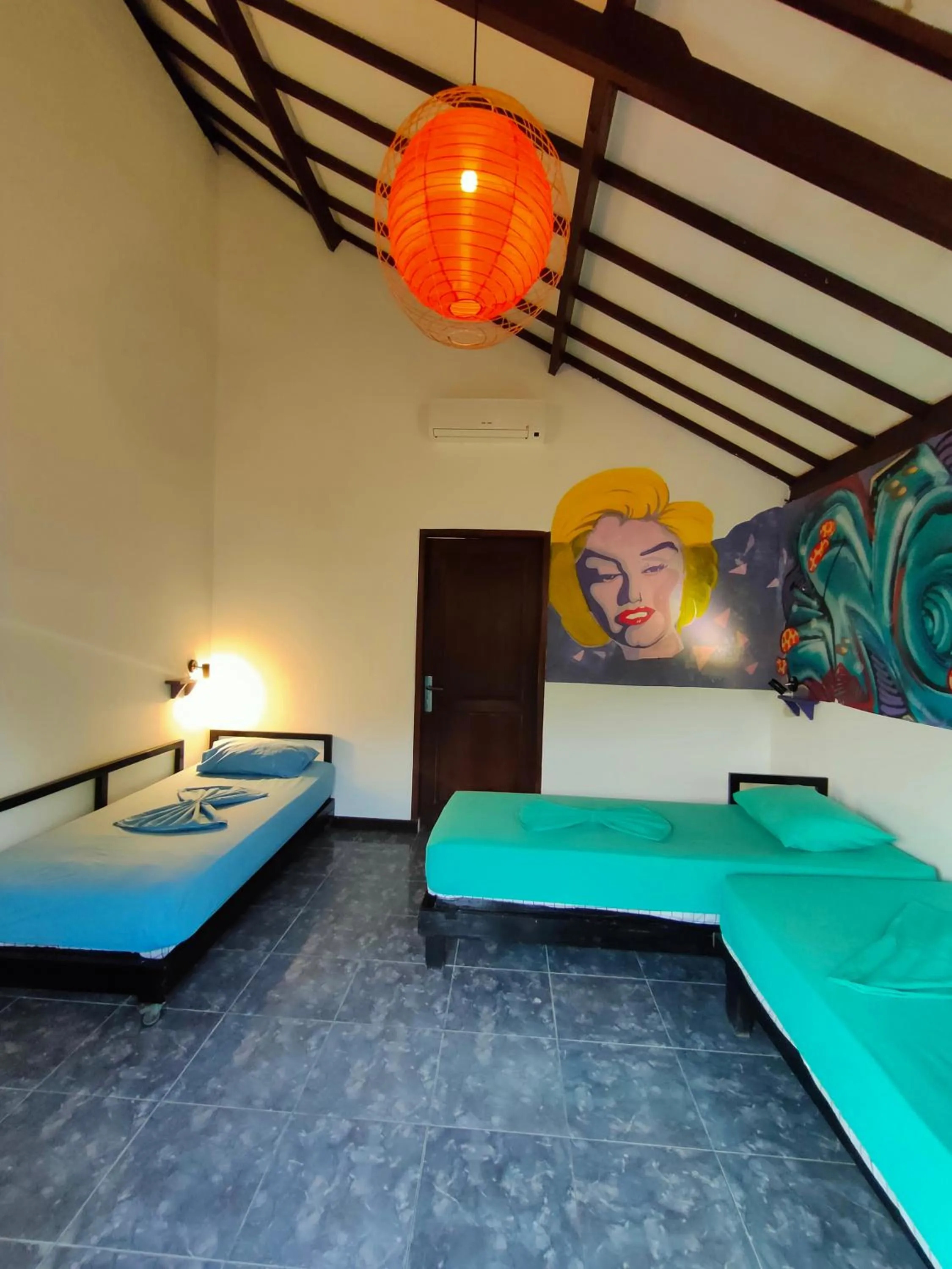 Staff, Bed in Gili Beach Bum Hostel