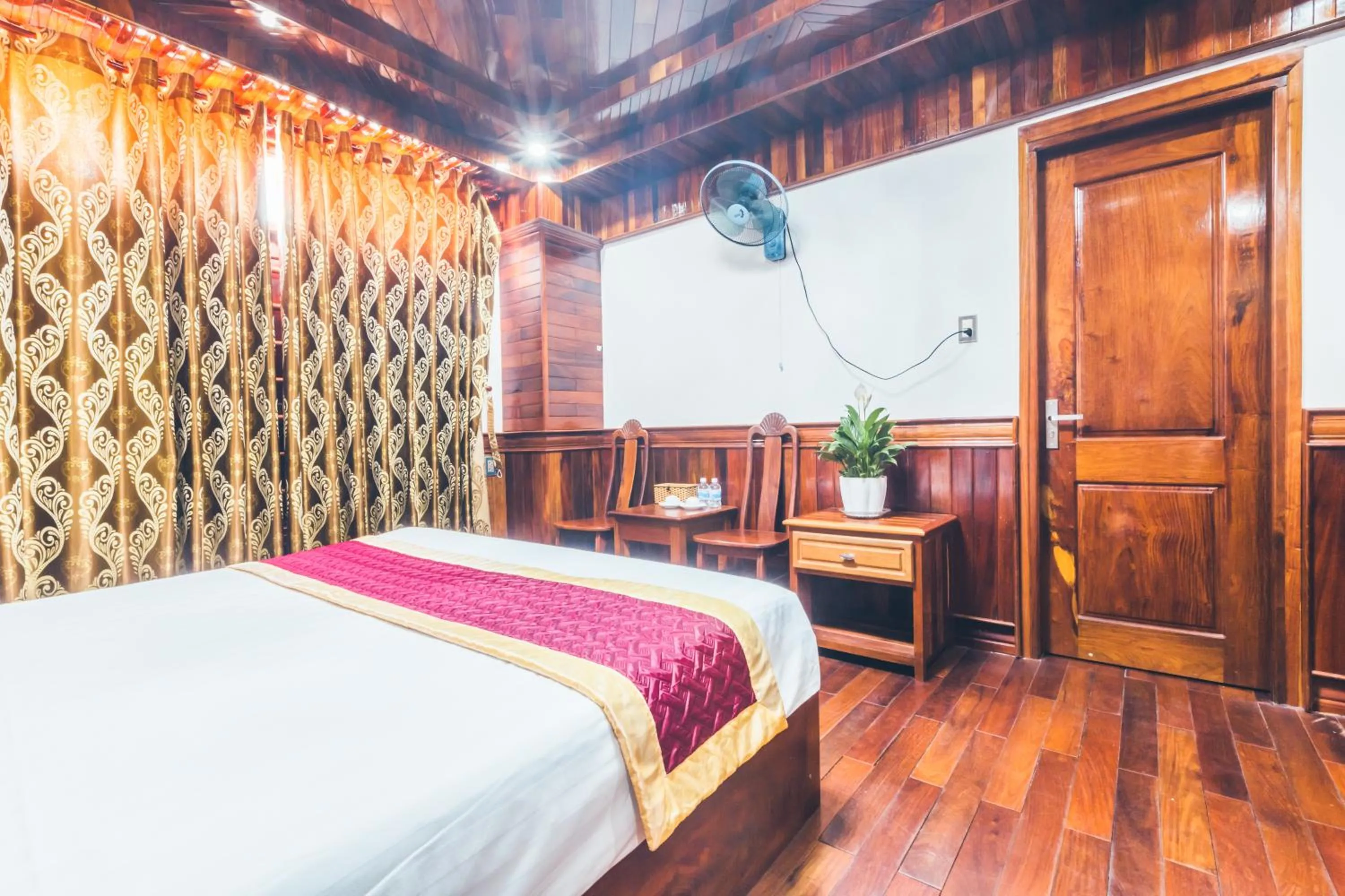 Bedroom, Bed in San San Hotel Da Nang