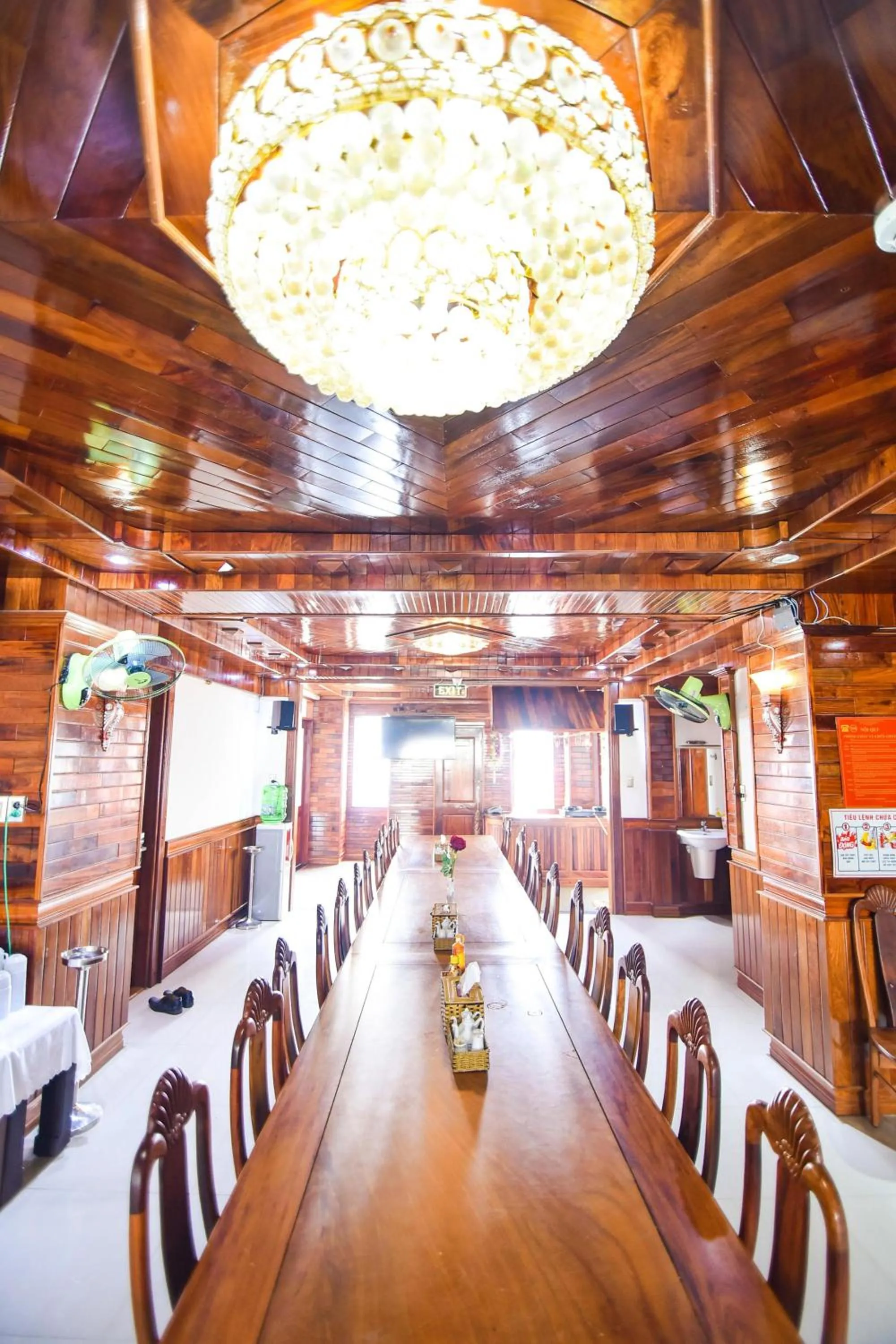 Restaurant/places to eat in San San Hotel Da Nang