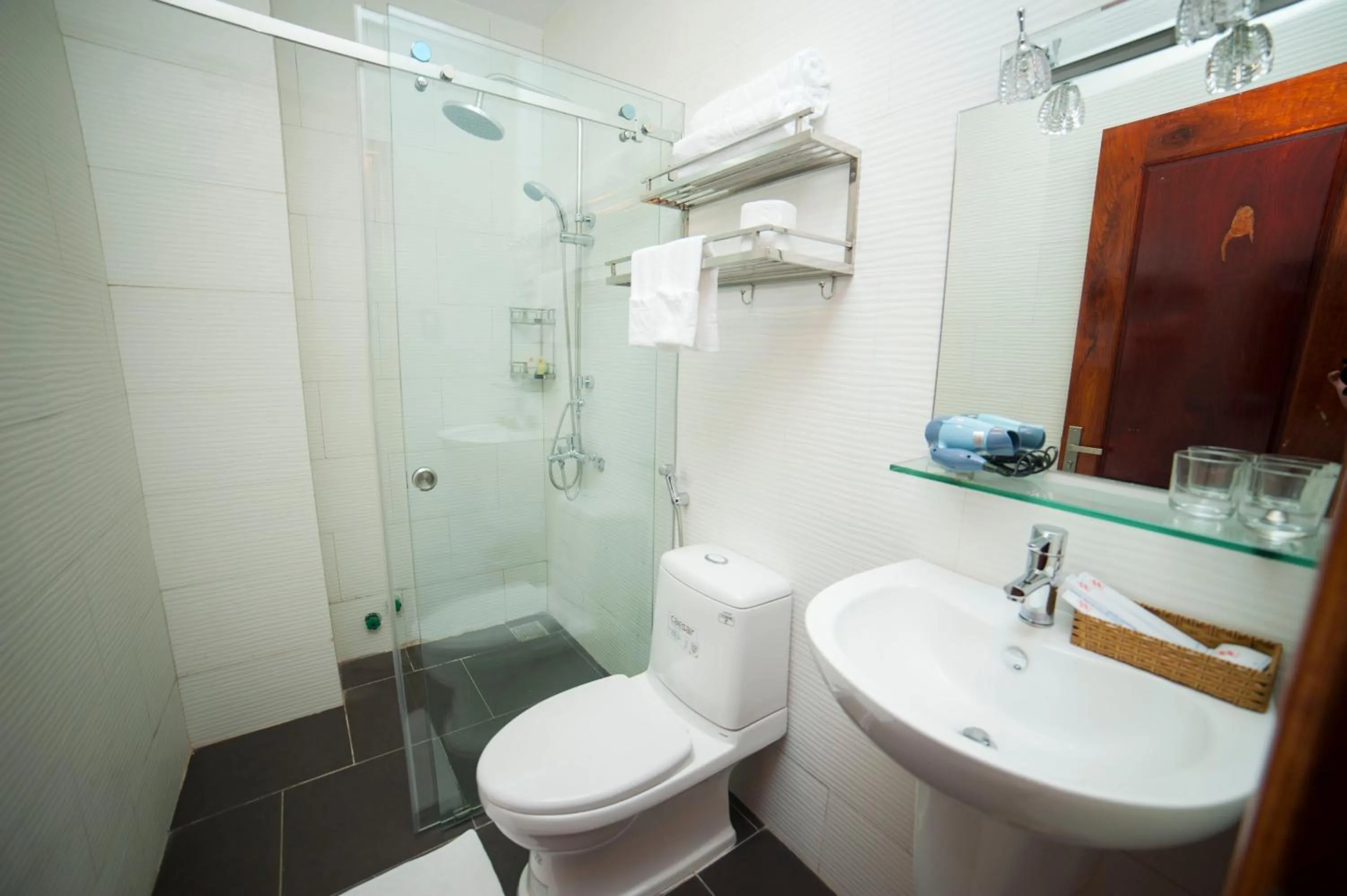 Bathroom in San San Hotel Da Nang