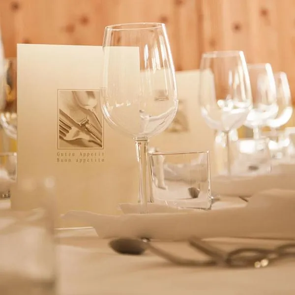 Restaurant/places to eat in Hotel Enzian