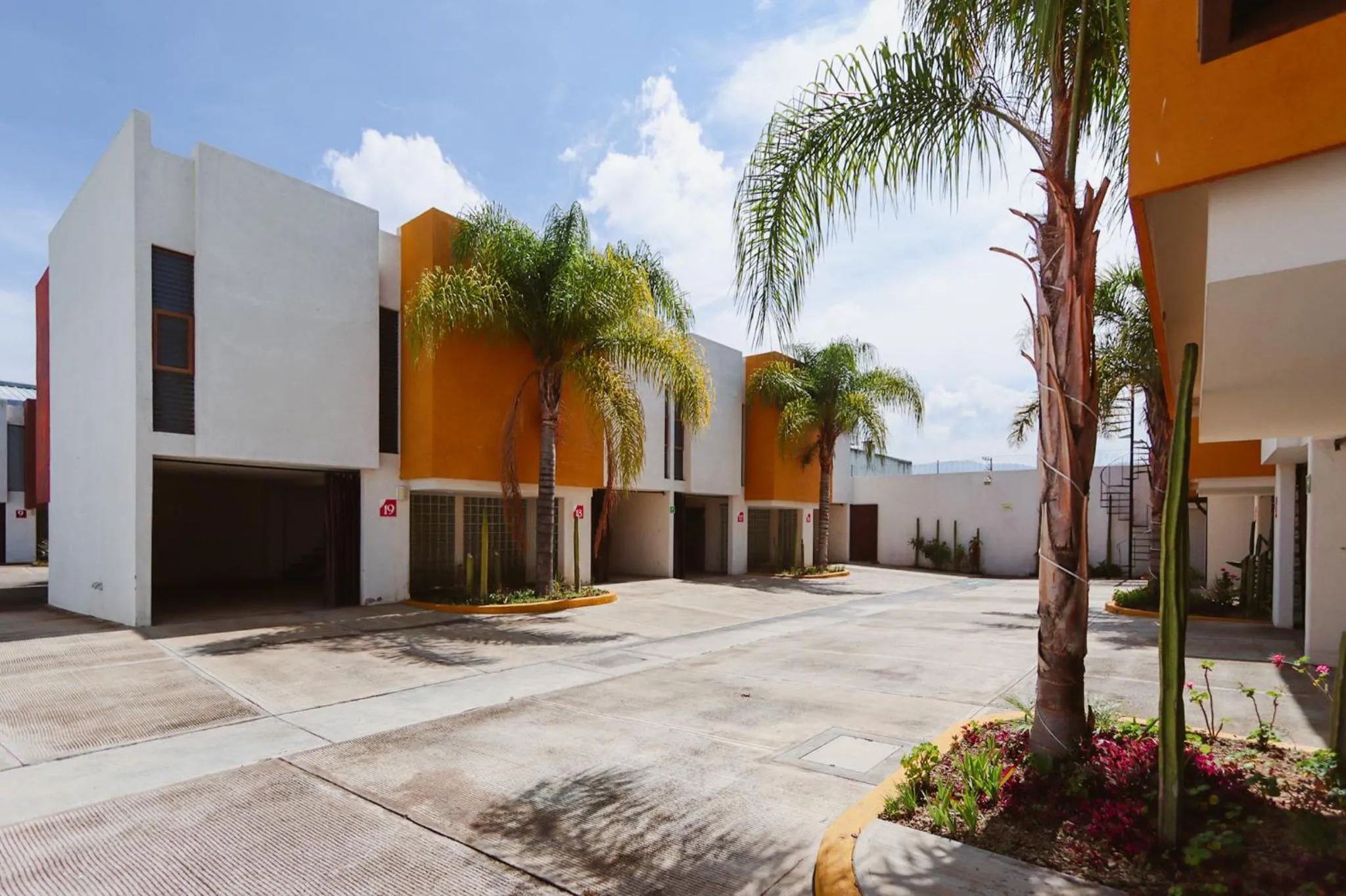 Property building in Auto Hotel Las Maravillas