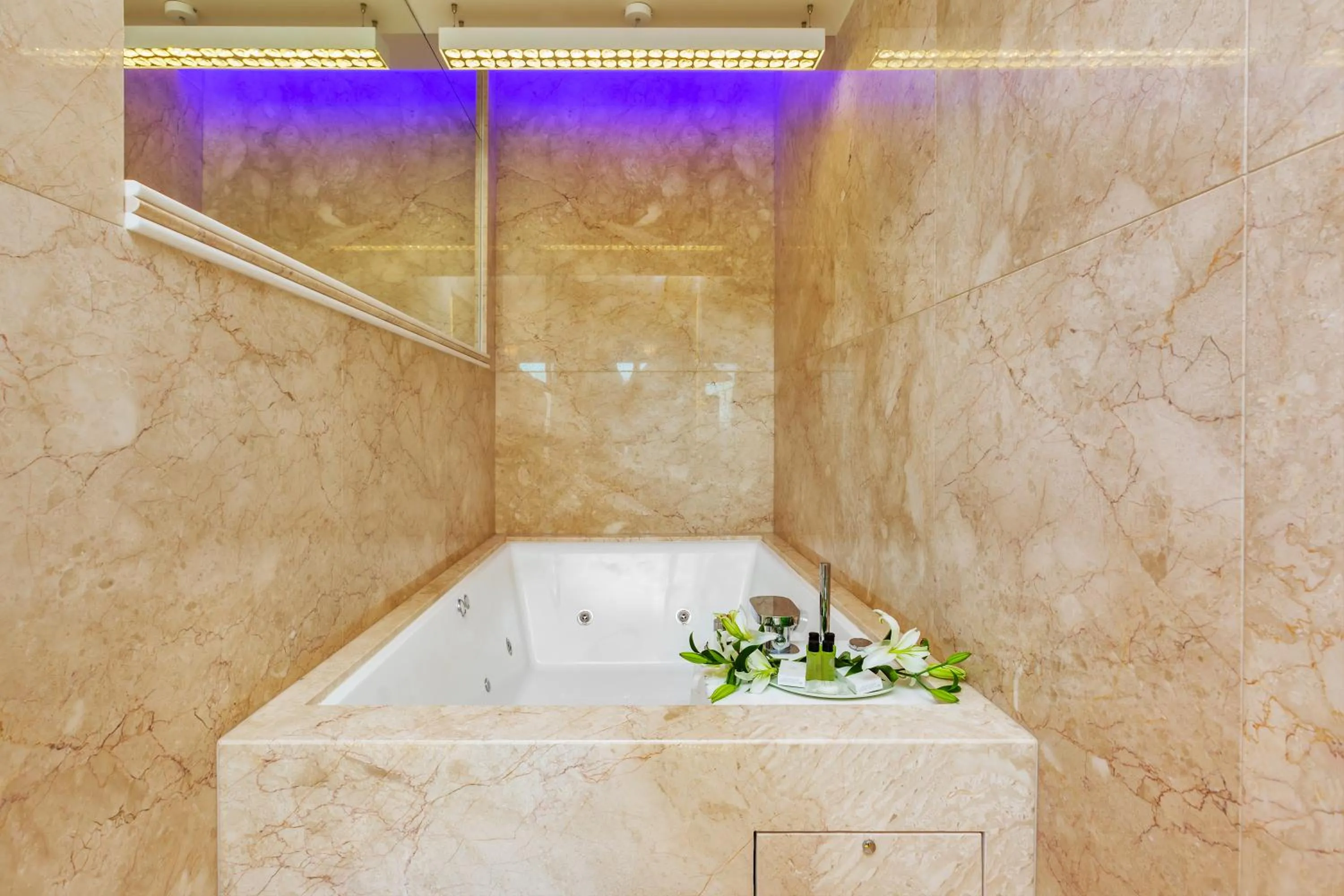 Bathroom in Porto Marine Hotel