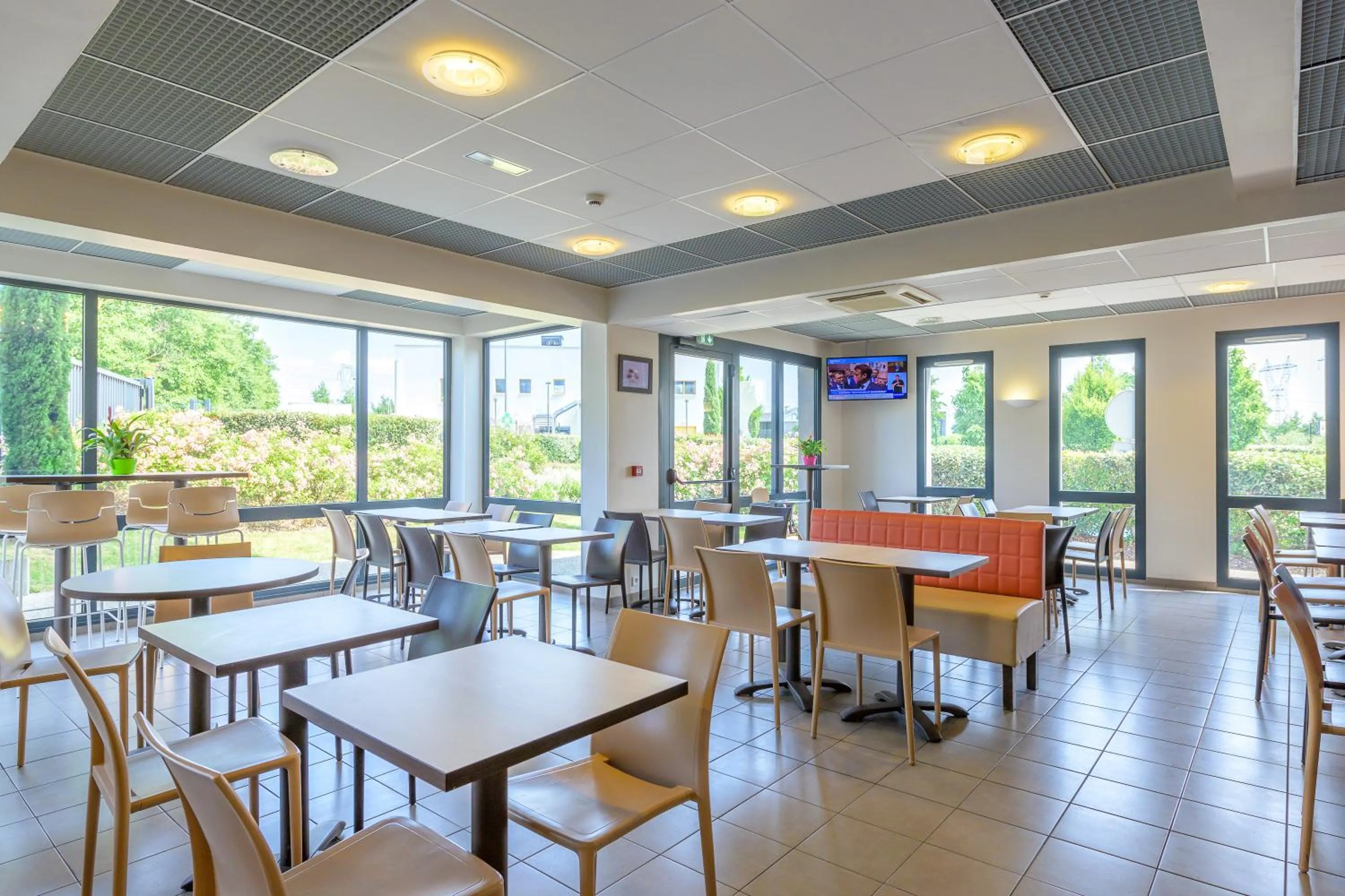 Breakfast in Ace Hôtel Paris Roissy