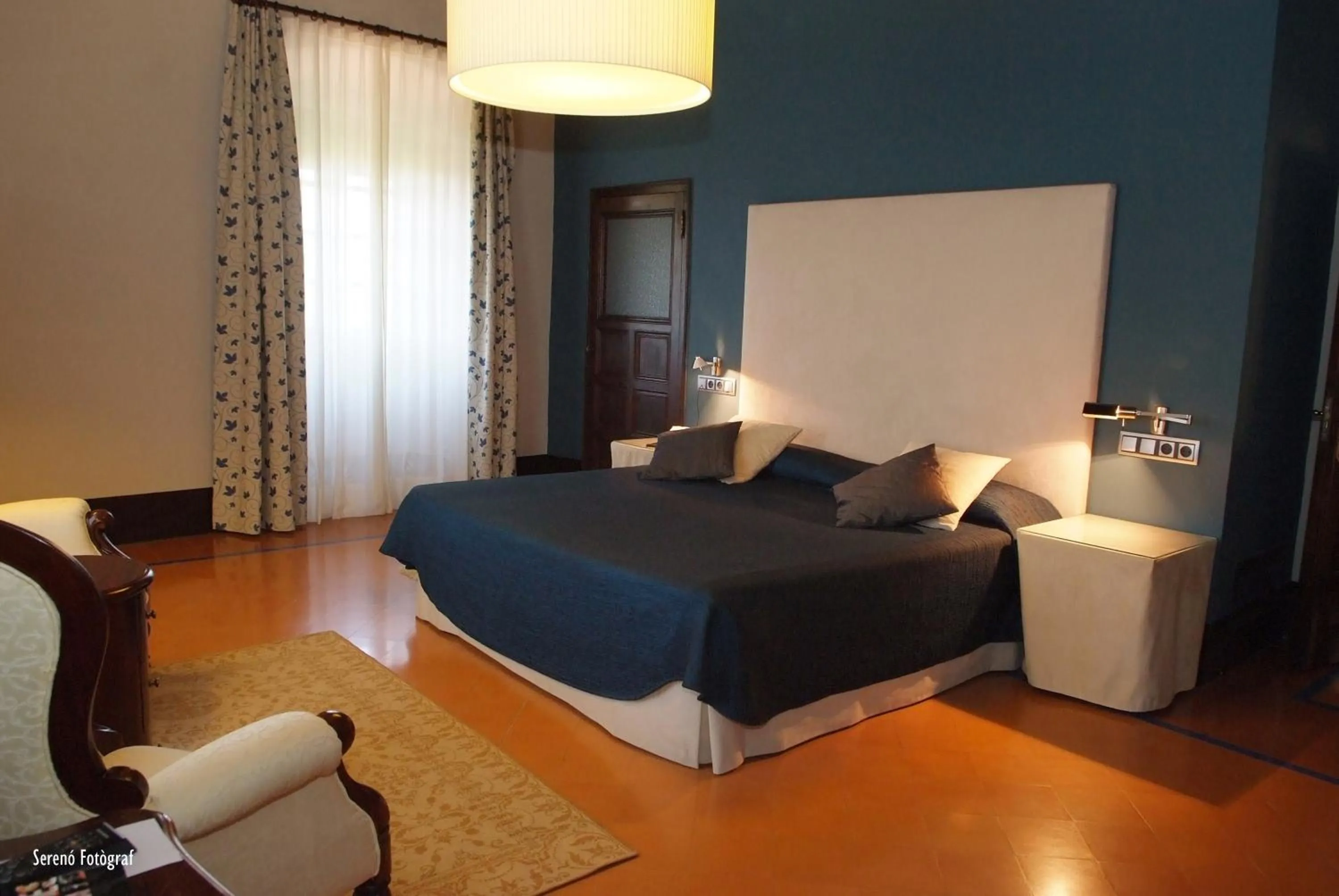 Photo of the whole room, Bed in RVHotels Palau Lo Mirador