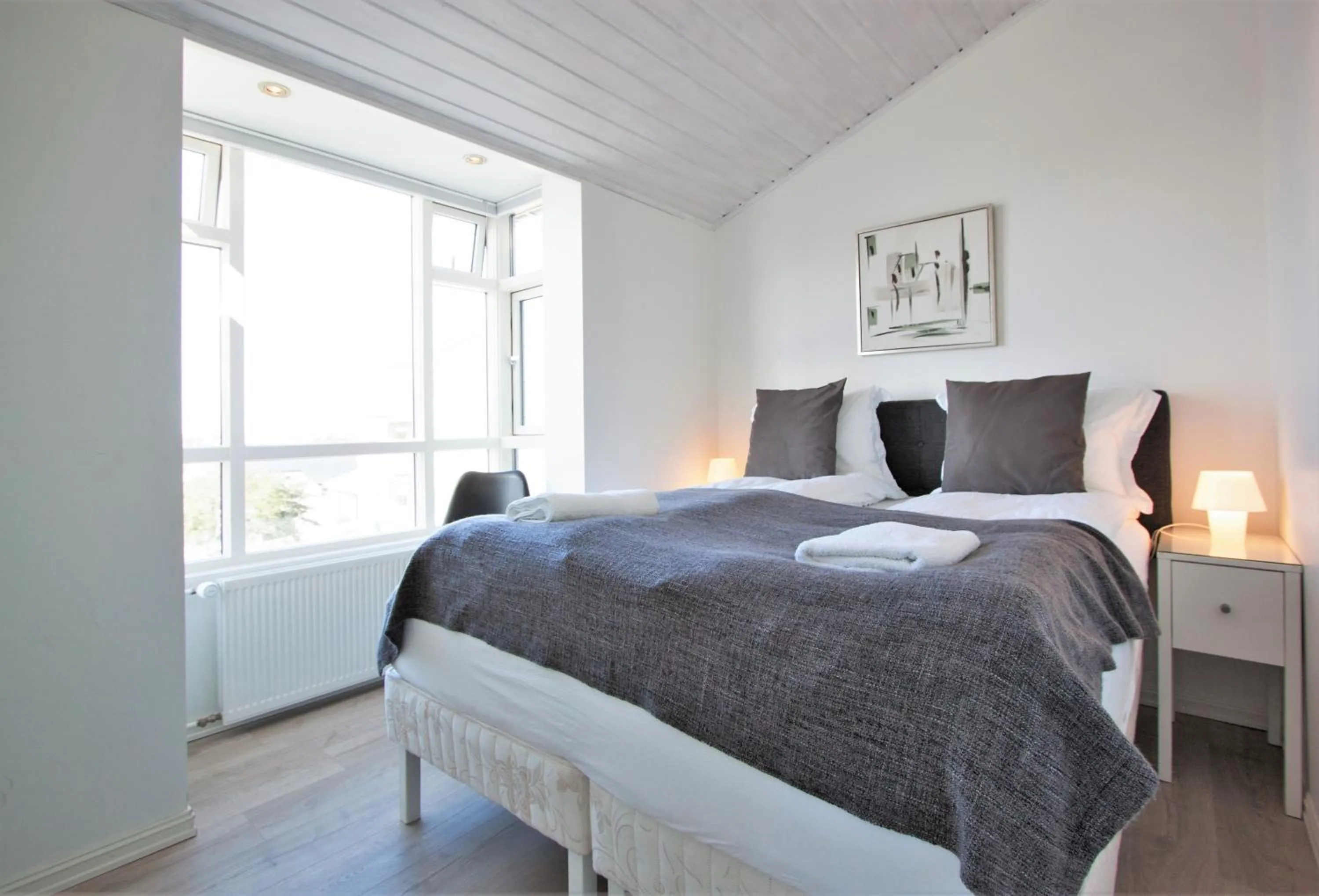 Bedroom, Bed in Odinn Reykjavik Odinsgata Apartments