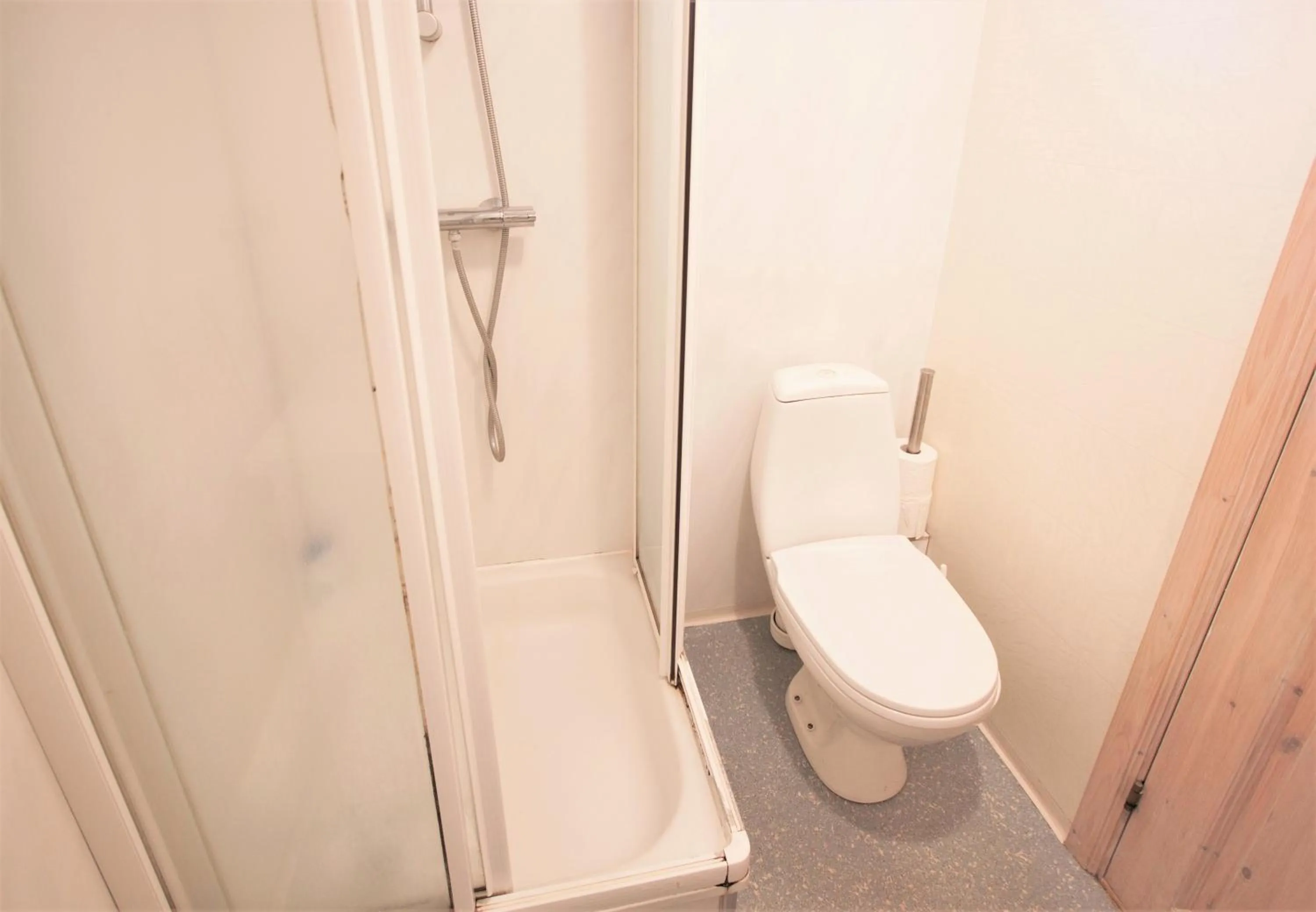 Shower in Odinn Reykjavik Odinsgata Apartments