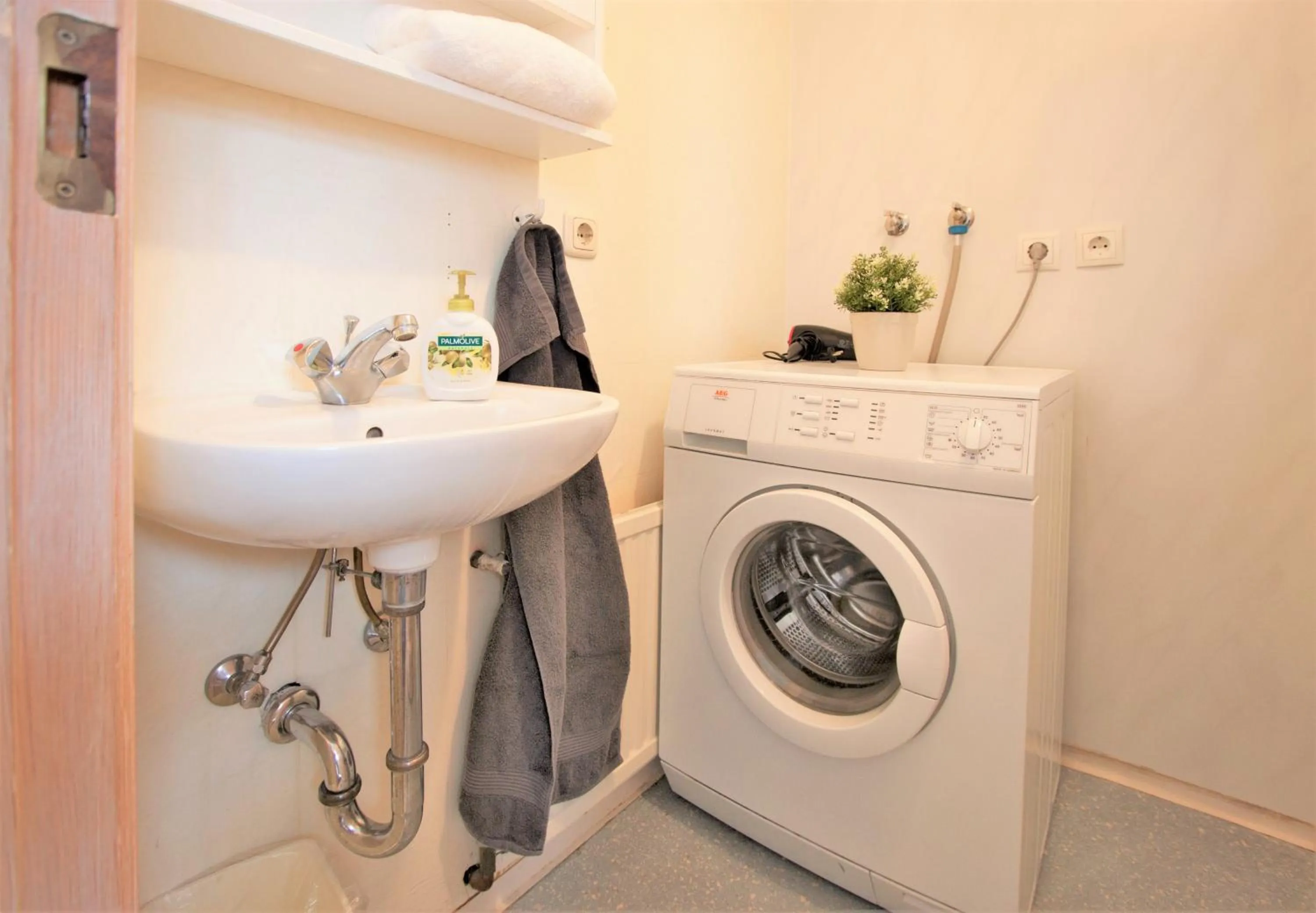 Bathroom in Odinn Reykjavik Odinsgata Apartments