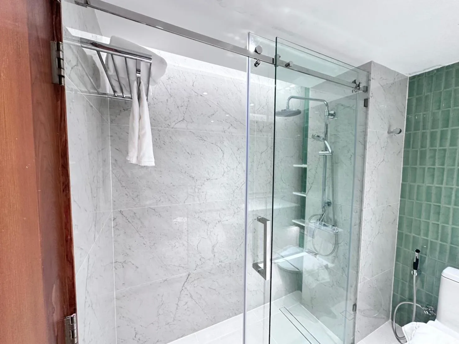 Shower in Wienglakor Hotel Lampang