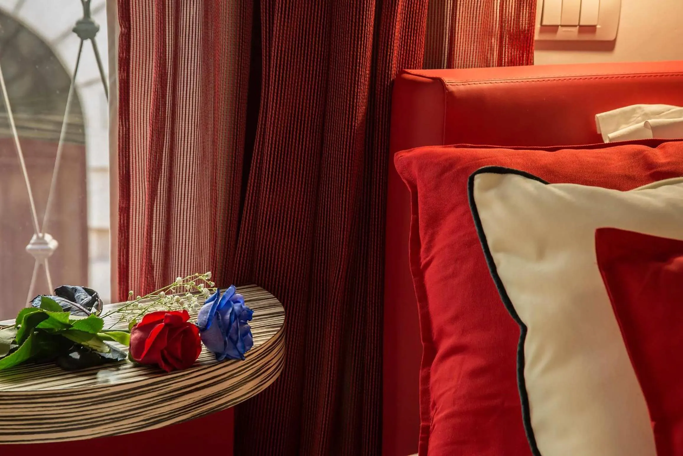 Decorative detail, Bed in Spagna Luxury'n Trevi