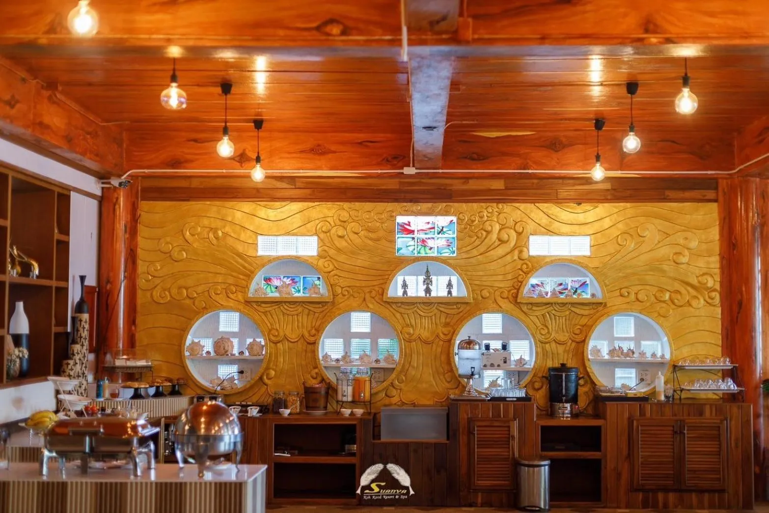 Restaurant/places to eat in Suanya Kohkood Resort and Spa