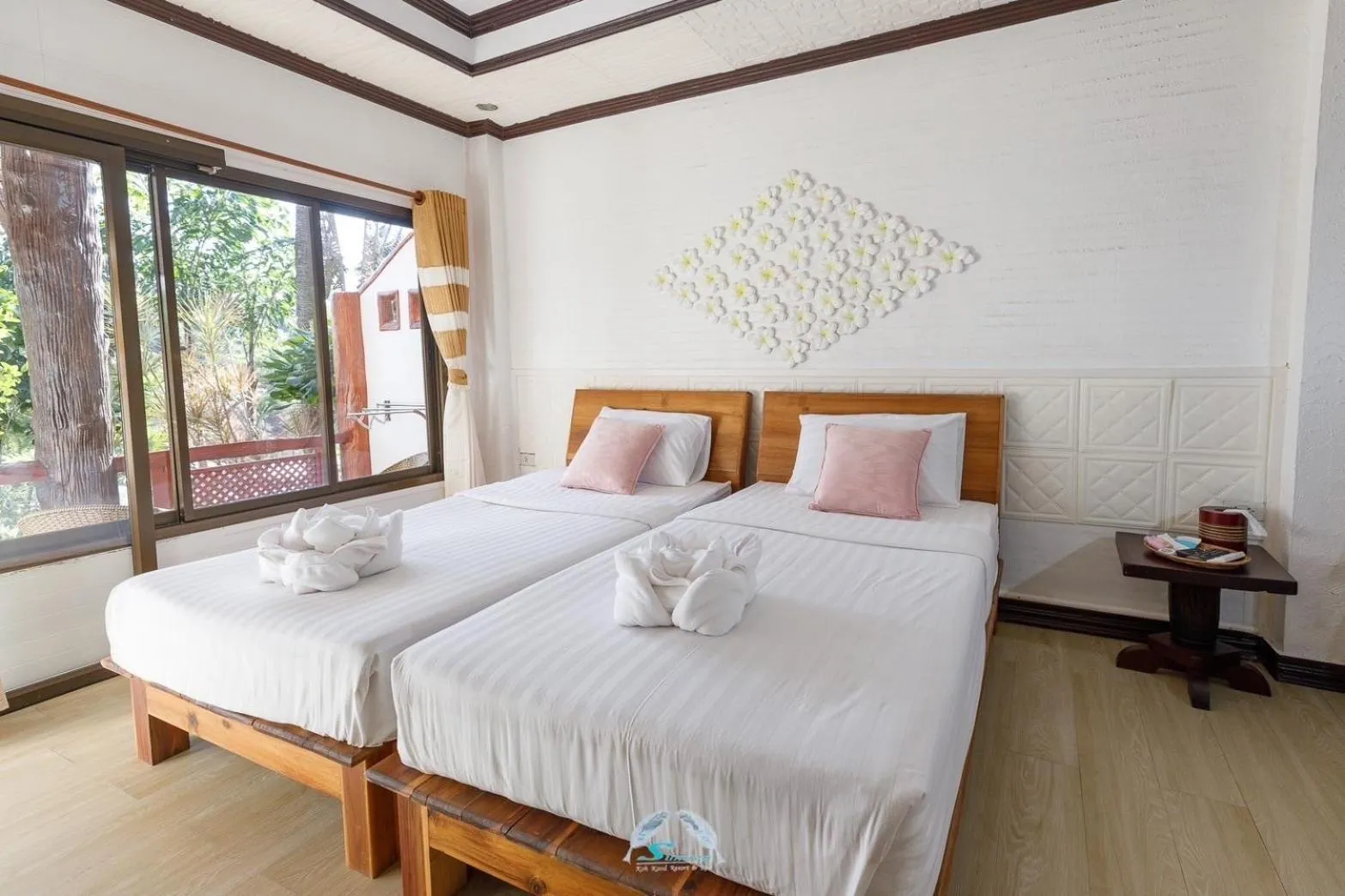 Bed in Suanya Kohkood Resort and Spa