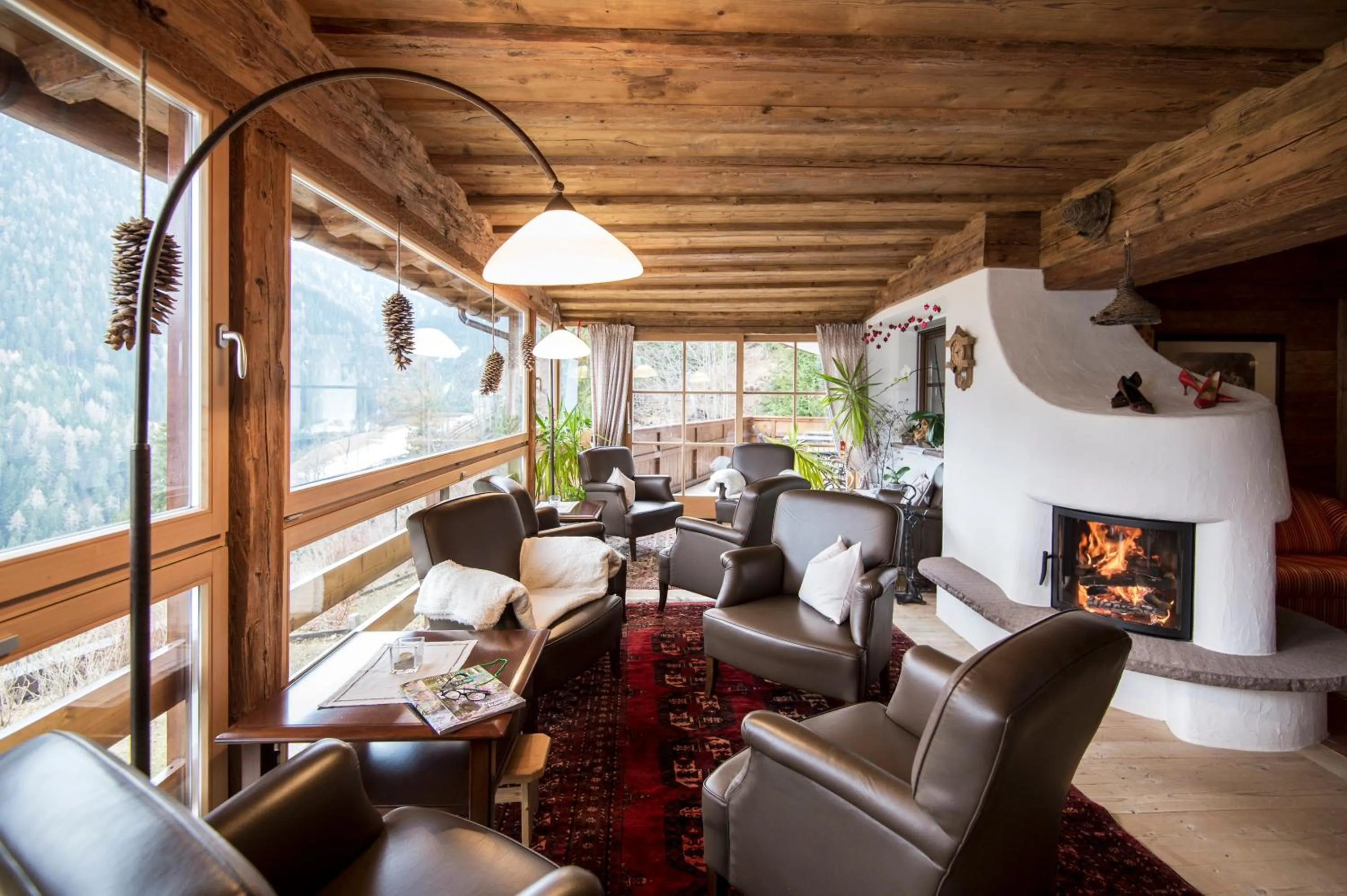 Lobby or reception in Charmehotel Uhrerhof - Deur