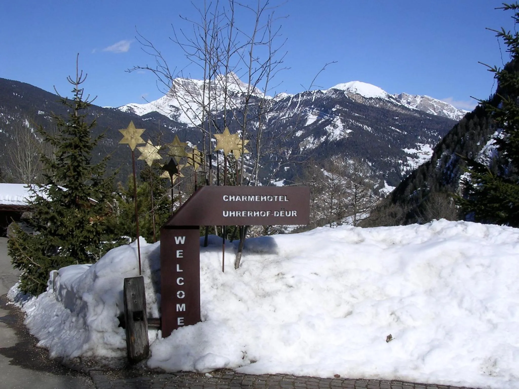 Mountain view in Charmehotel Uhrerhof - Deur