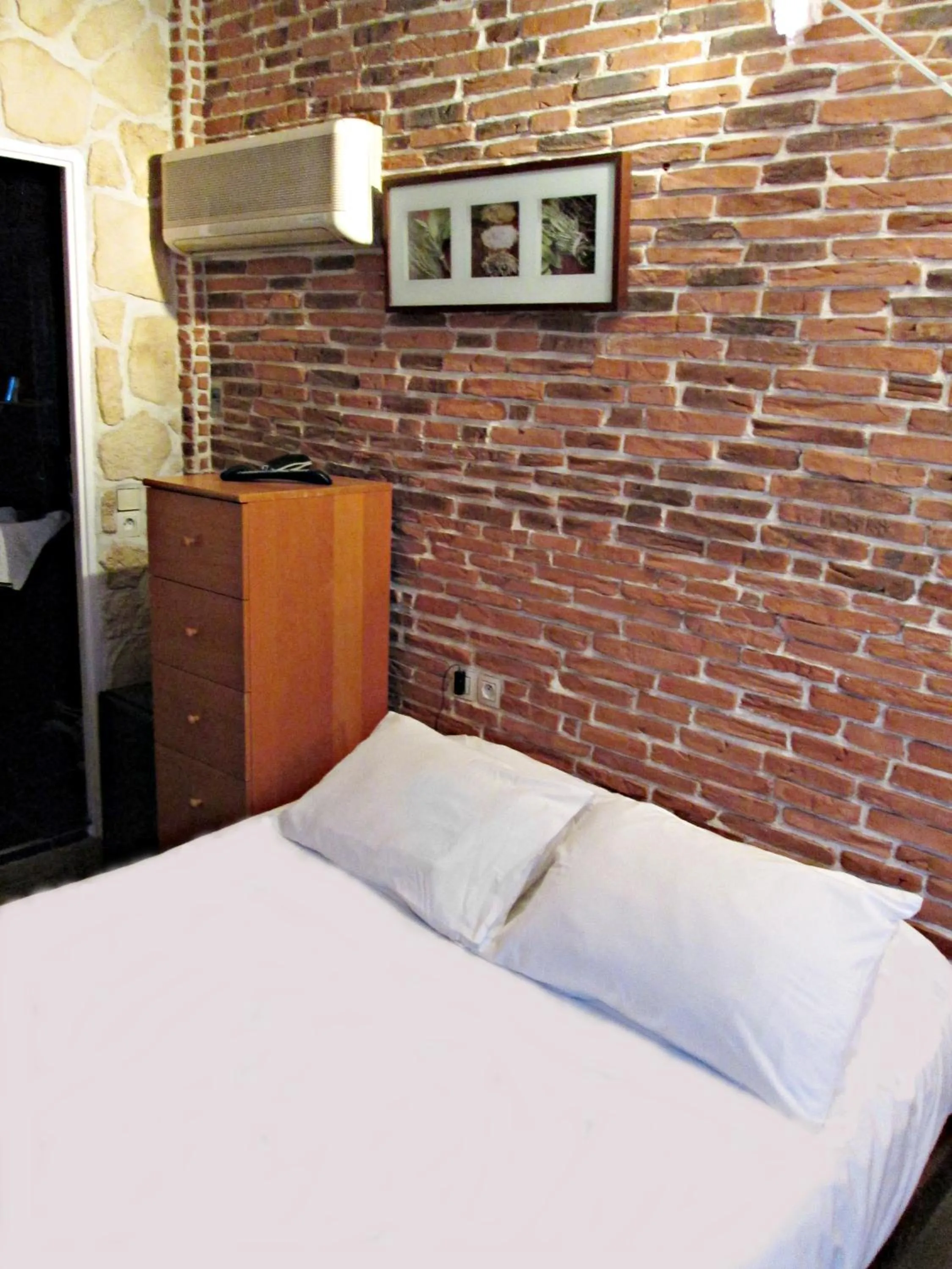 Bedroom, Bed in Hotel Hauteville Opera