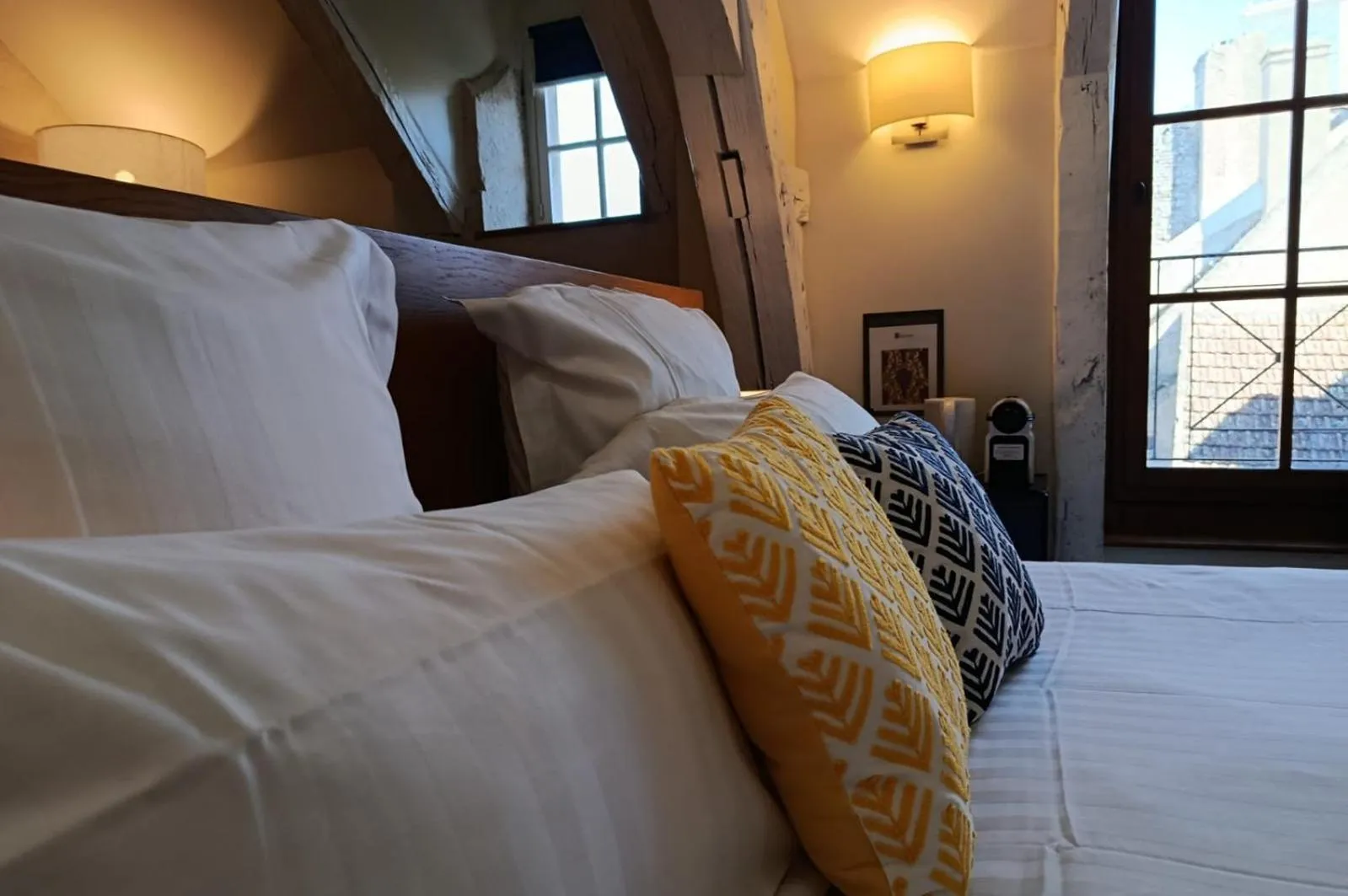 Bed in Les Glycines Vézelay