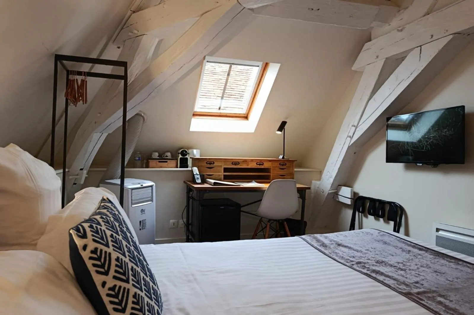 Bed in Les Glycines Vézelay