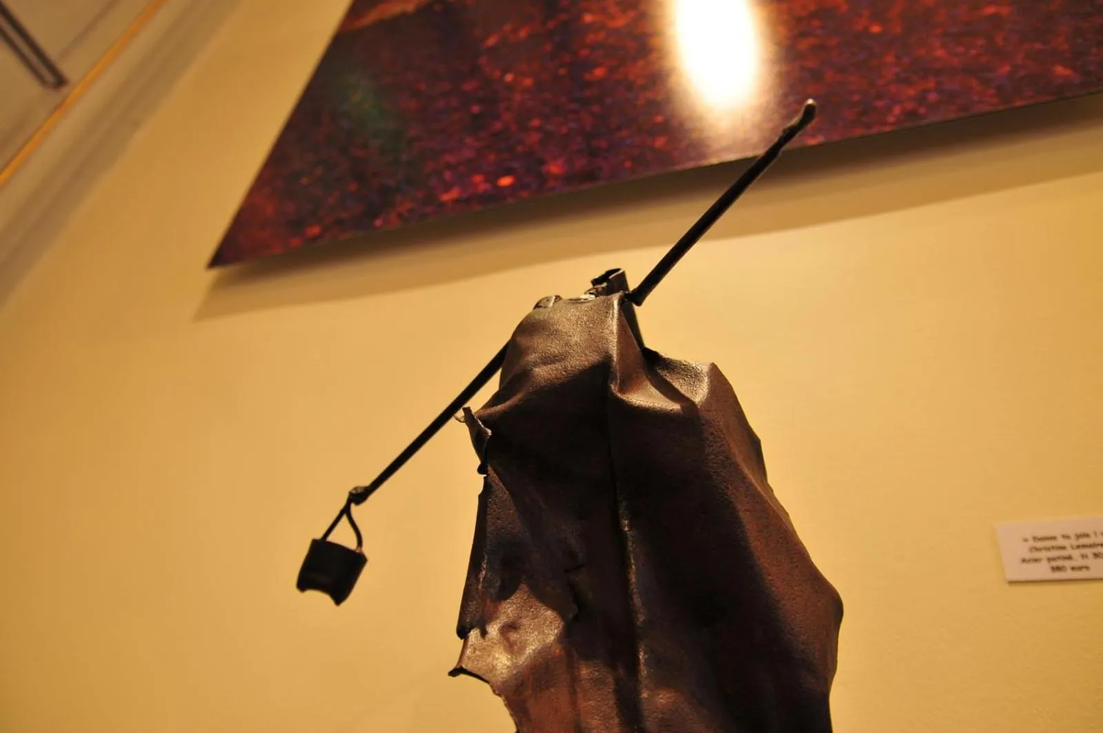 Communal lounge/ TV room in Les Glycines Vézelay