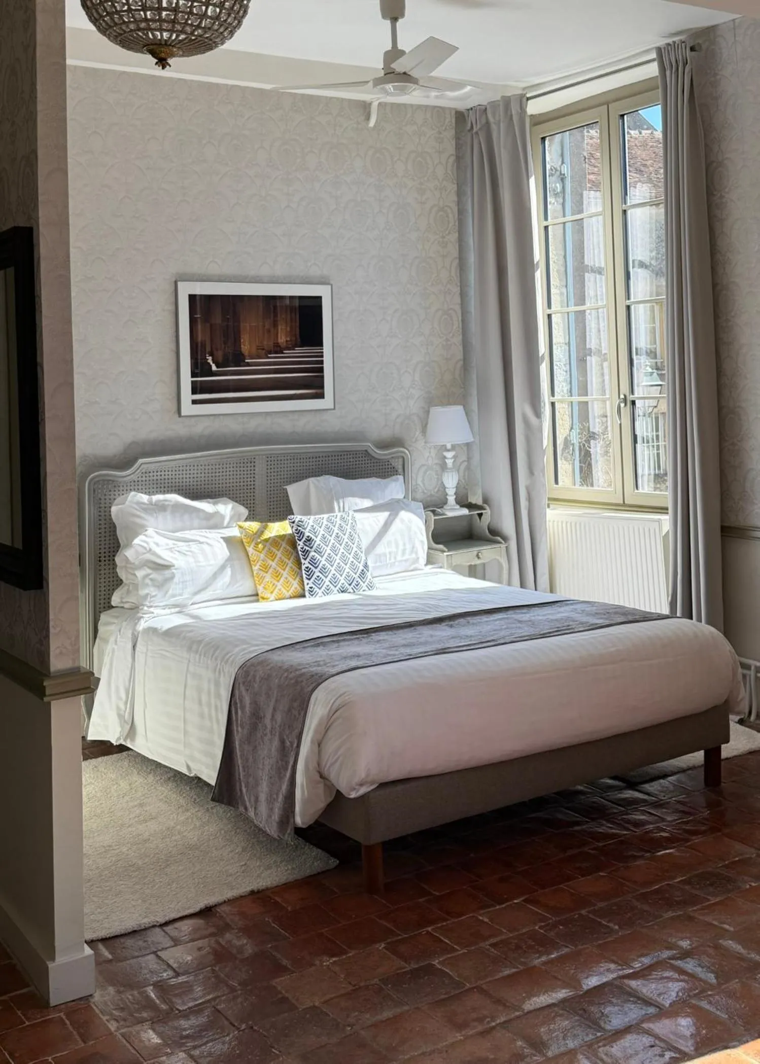 Bed in Les Glycines Vézelay