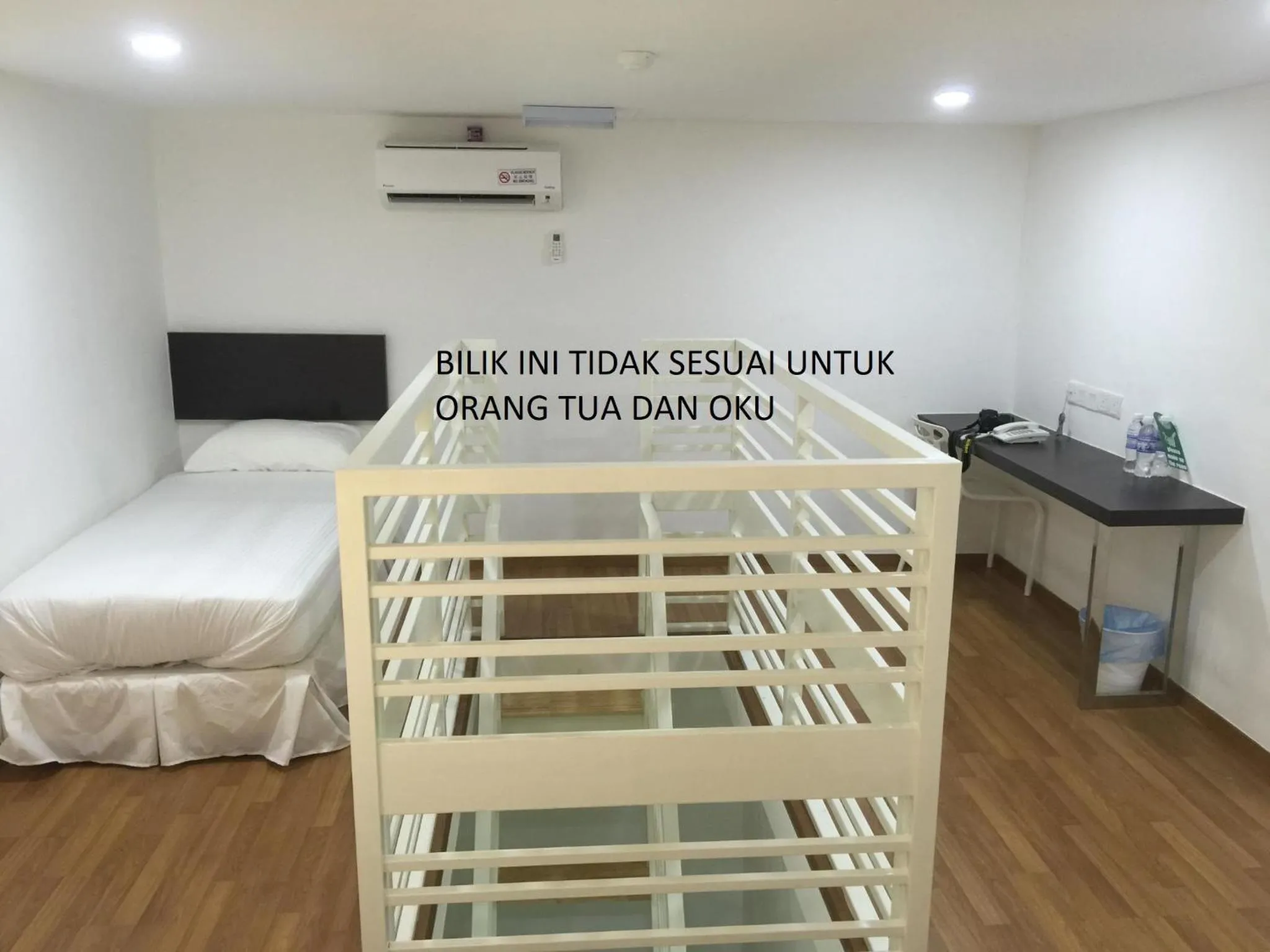 Bed in Apple Inn Hotel