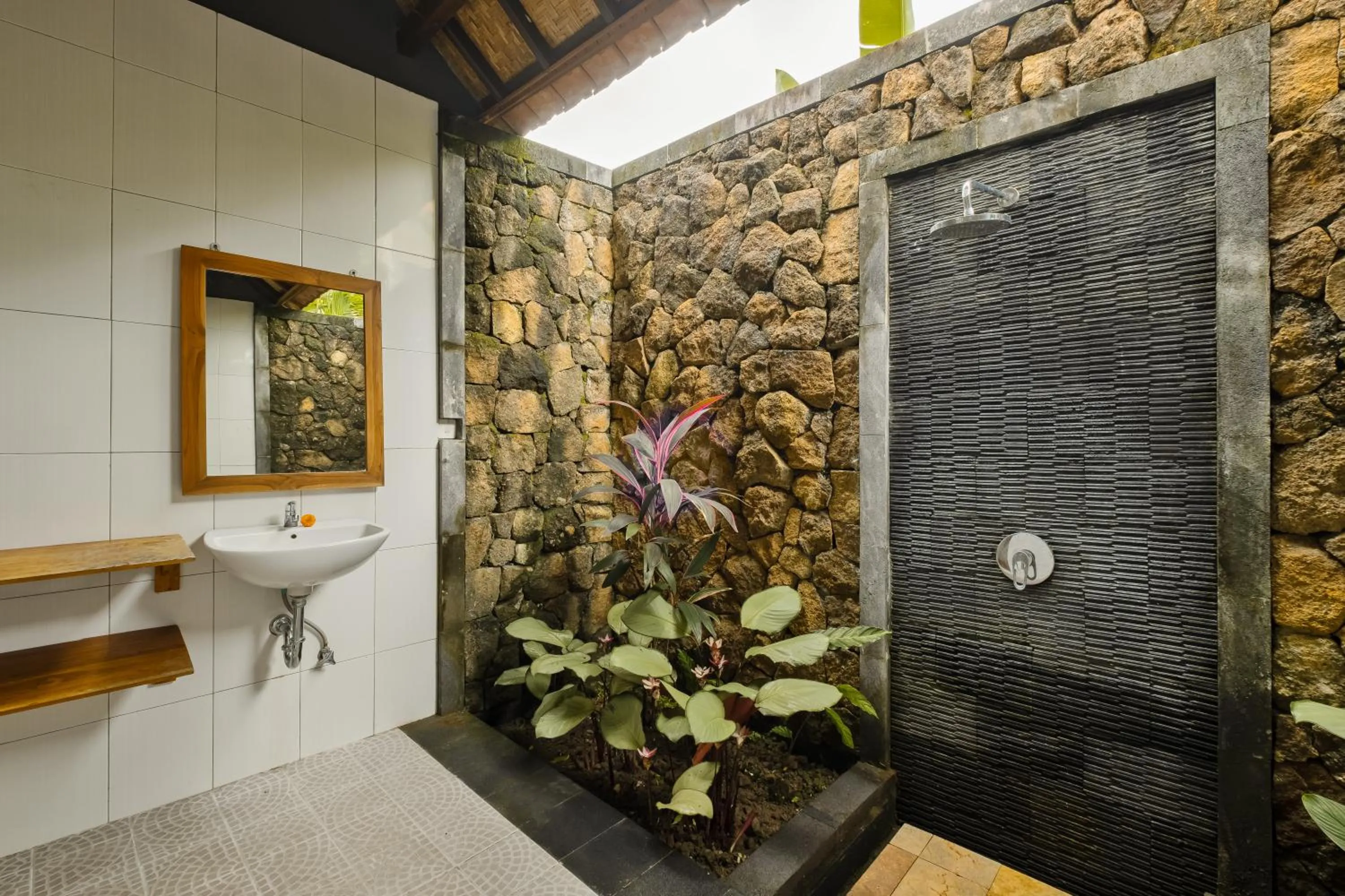 Bathroom in Gora House Bali