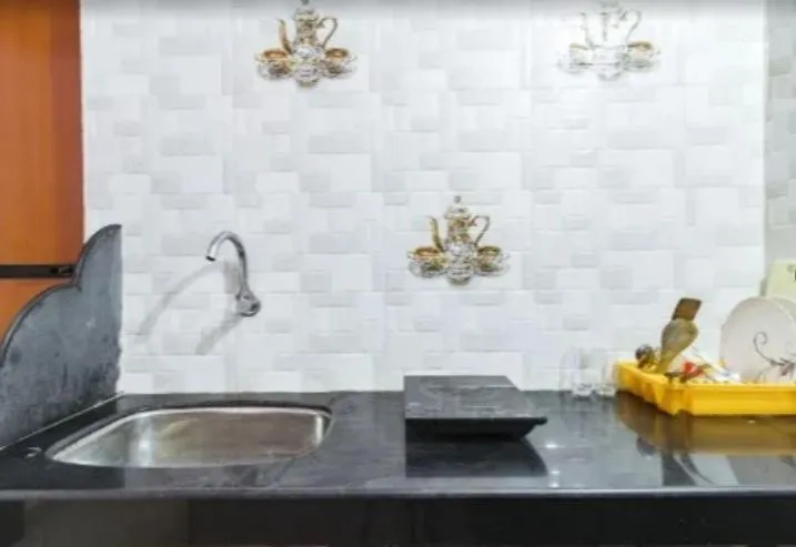 Kitchen or kitchenette in Madrid Home 2 min walk to Beach