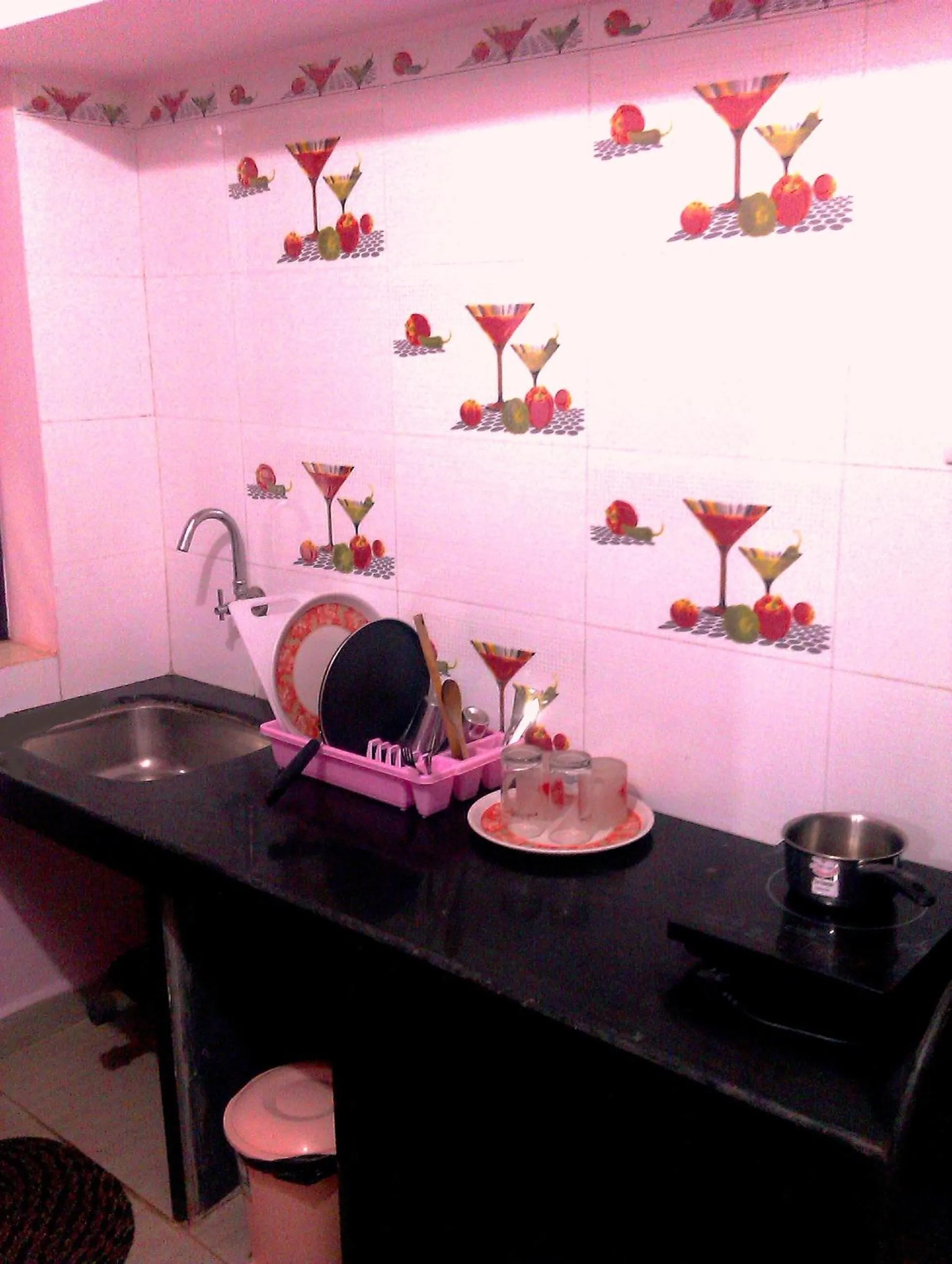 Kitchen or kitchenette in Madrid Home 2 min walk to Beach