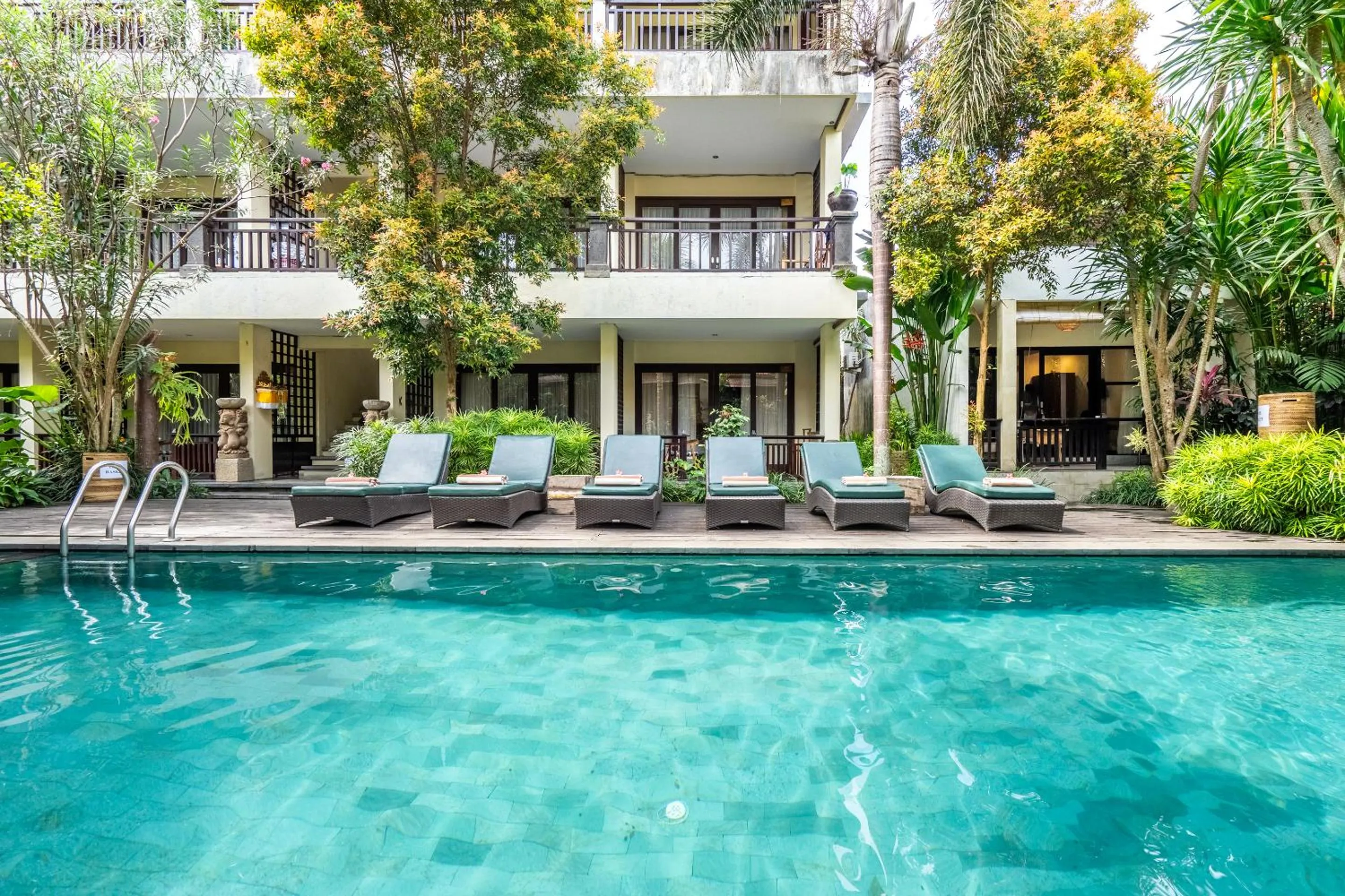 Swimming pool in Meruhdani Boutique Hotel Ubud