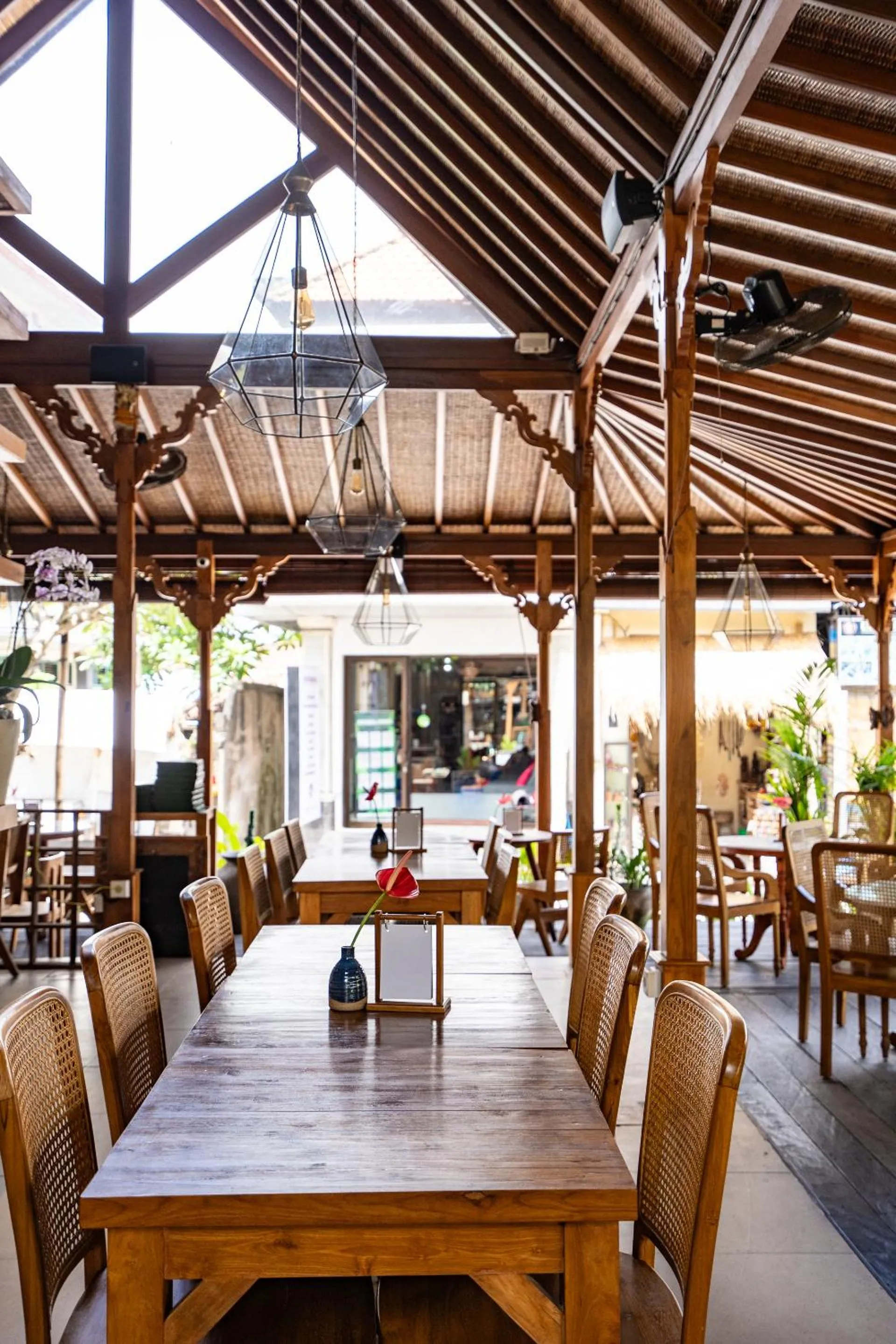 Restaurant/places to eat in Meruhdani Boutique Hotel Ubud