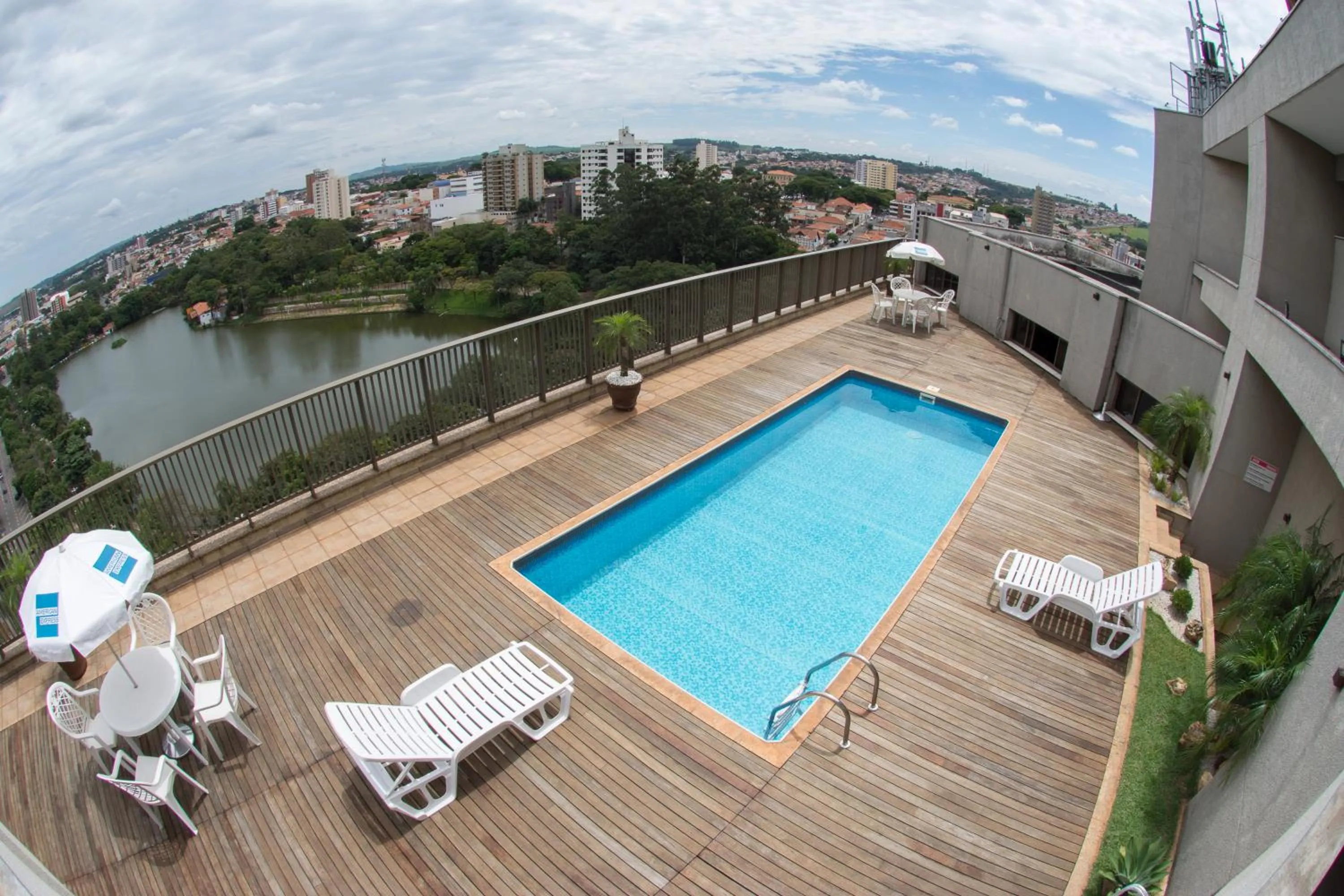 Swimming pool in Lagoa Serena Flat Hotel