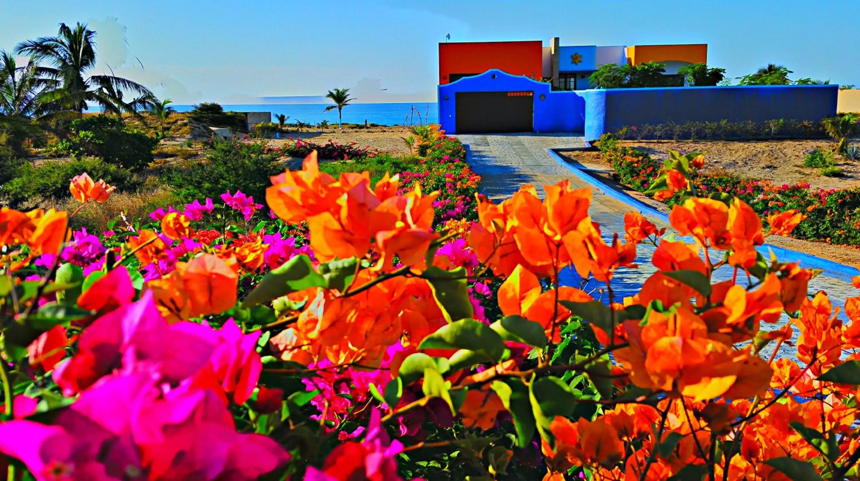 Facade/entrance in Villa Star of the Sea