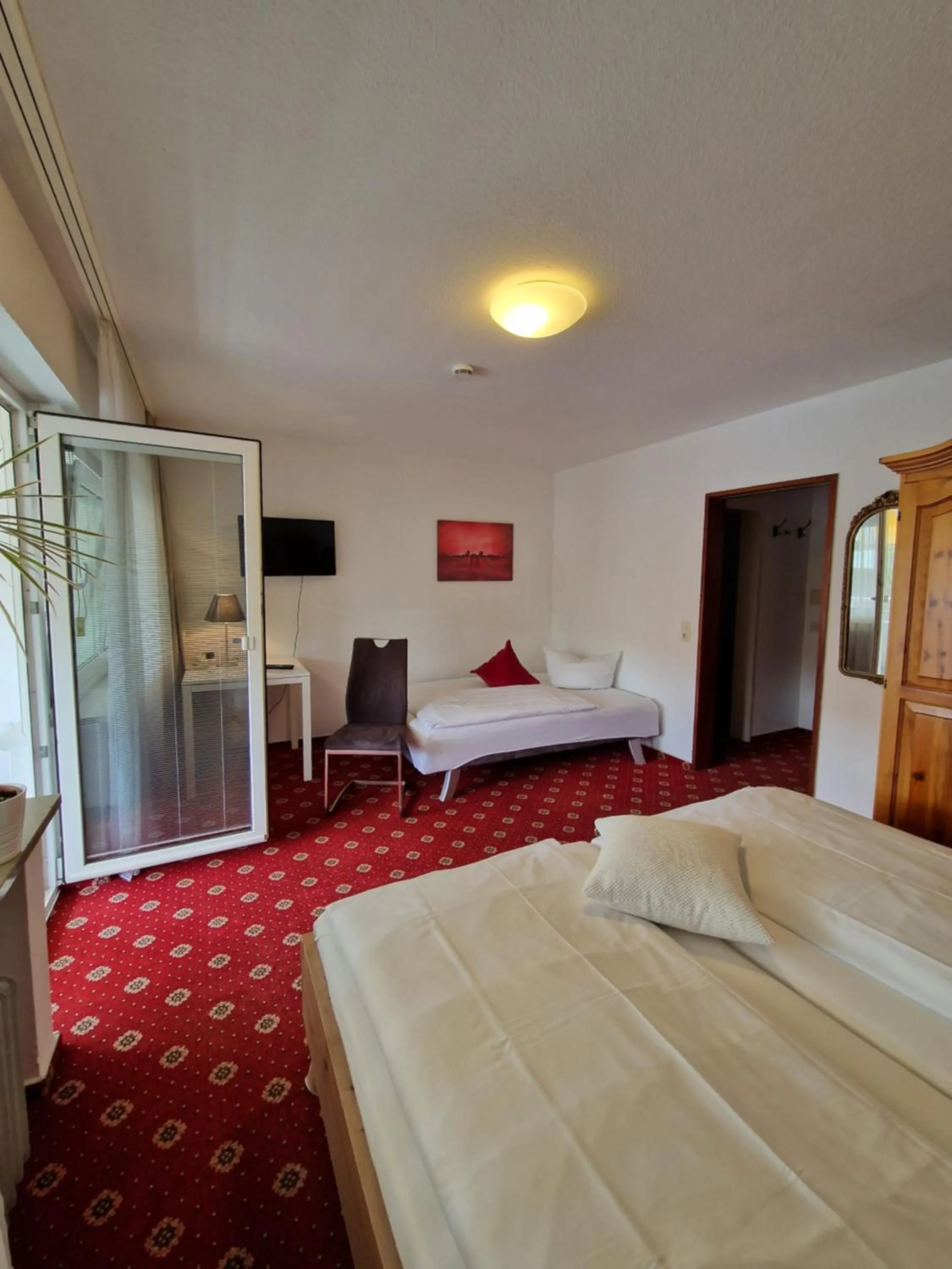 Photo of the whole room, Bed in Apart Hotel Freiburg