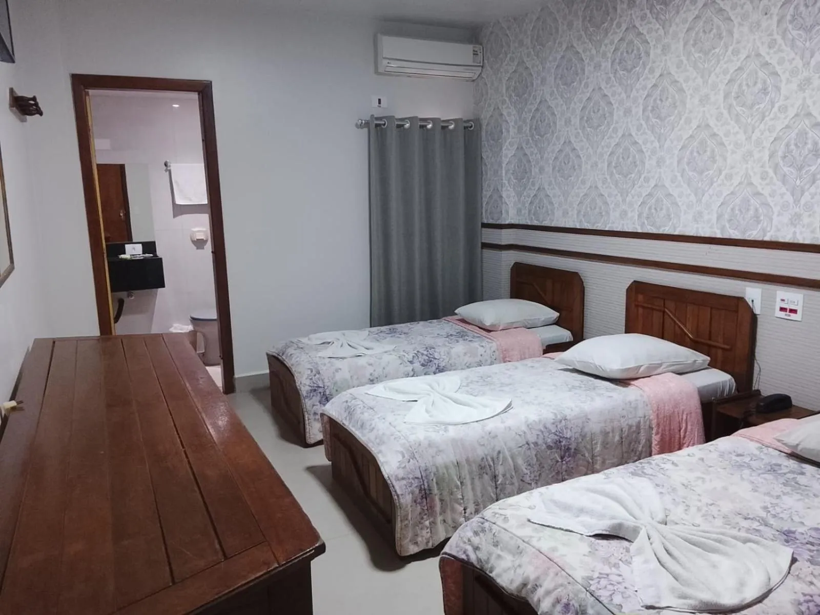 Decorative detail, Bed in Tulipa Hotel