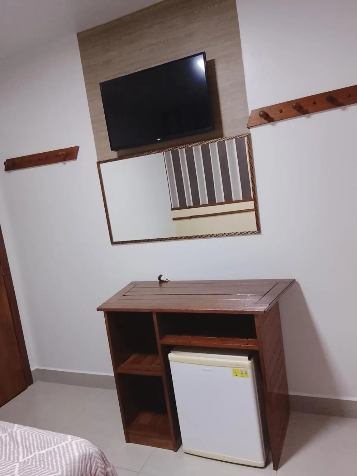 TV and multimedia in Tulipa Hotel