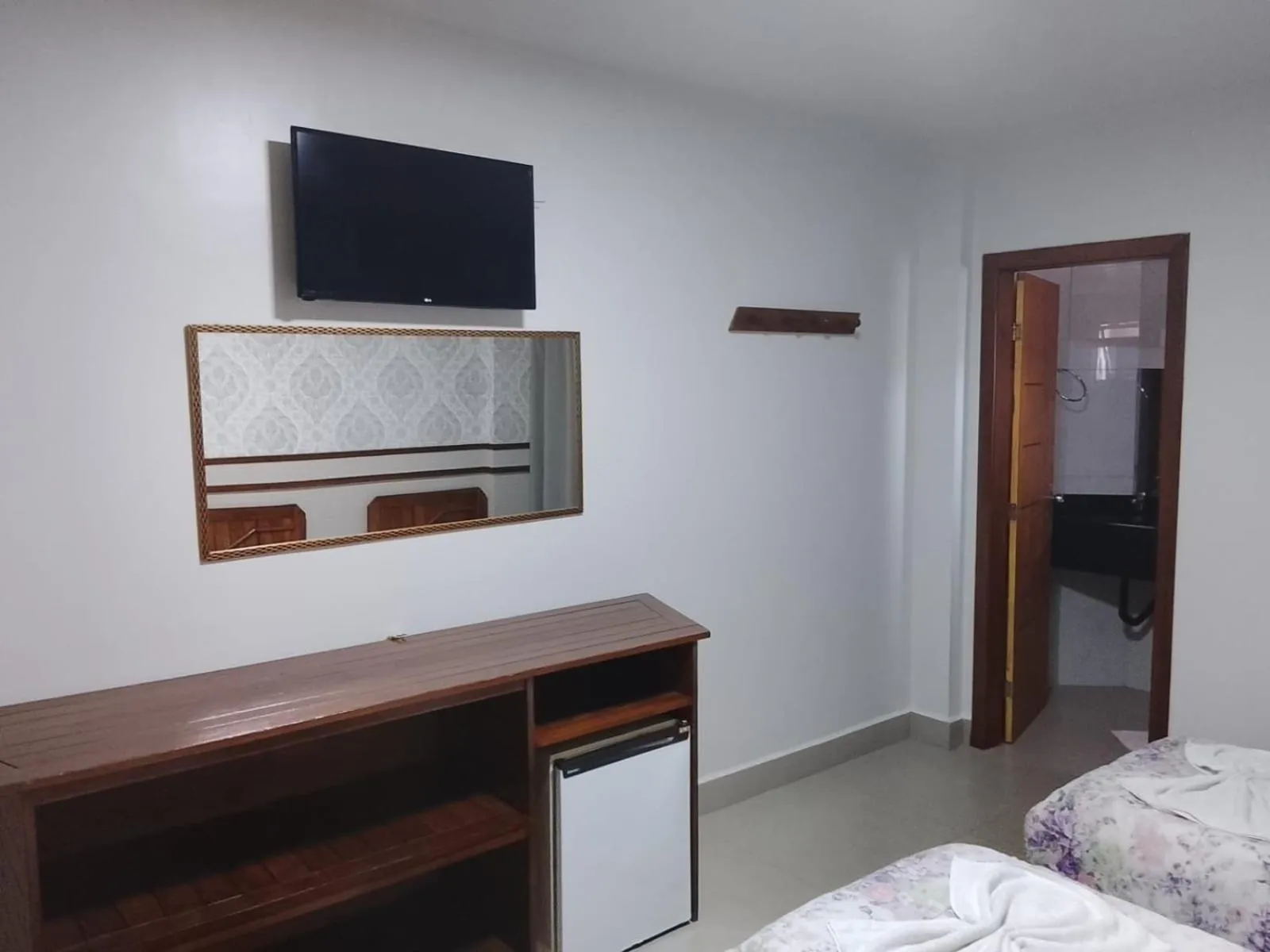 TV and multimedia, Bed in Tulipa Hotel