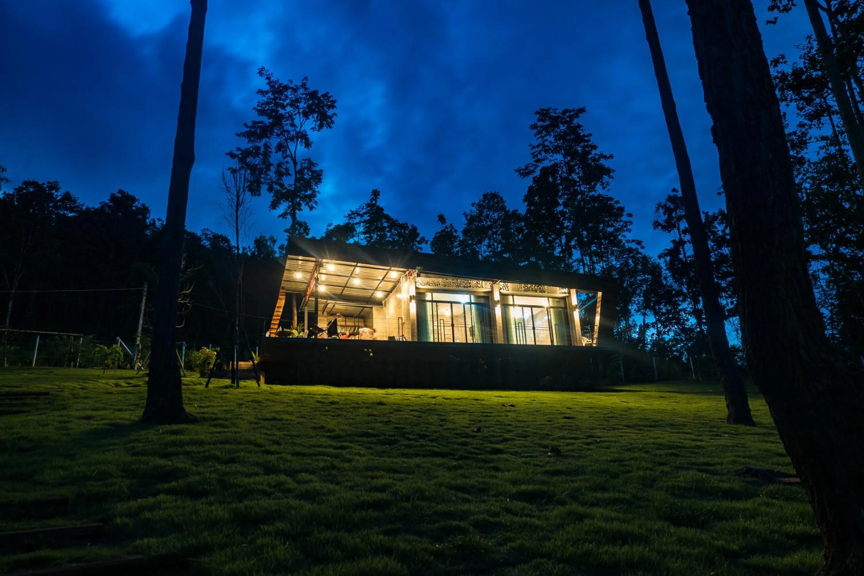 Family in Phu Pha View Doi