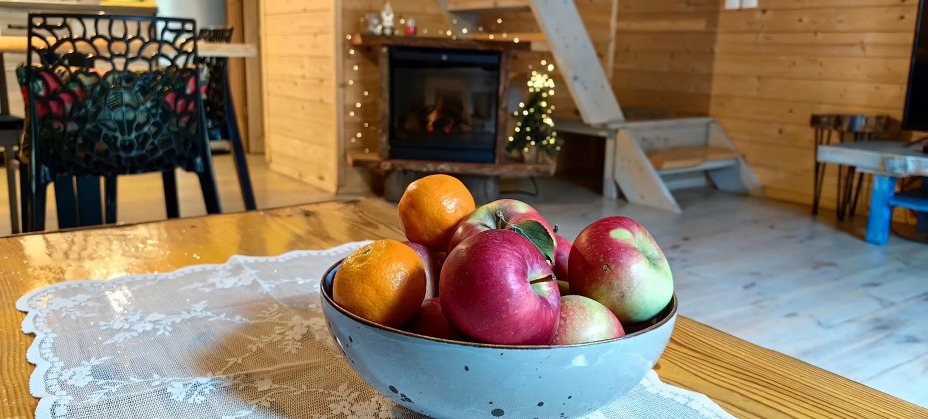 Dining area in Osada pod Beskidem- chatki całoroczne