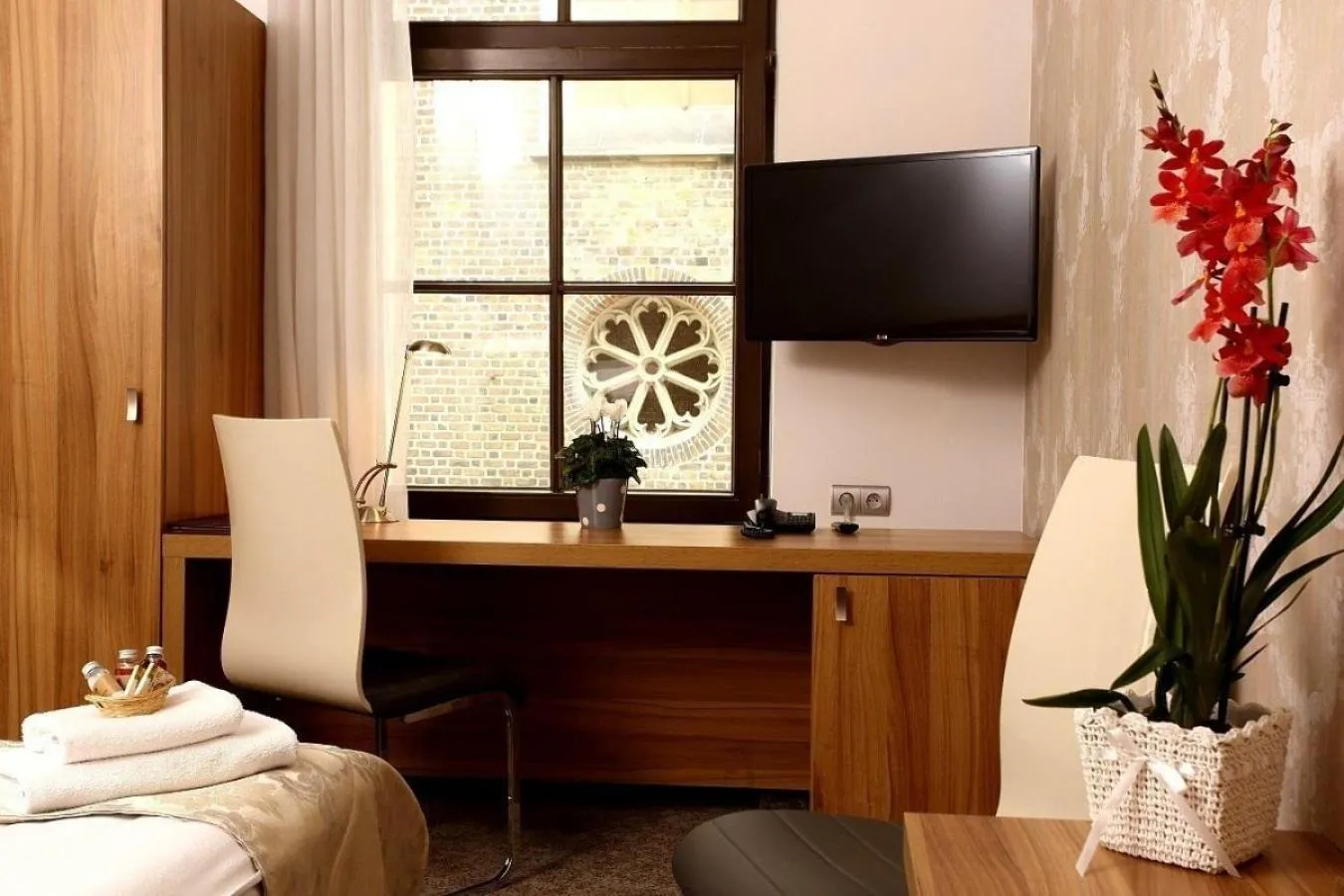 Bed in Tulip Hotels - Wroclaw Patio