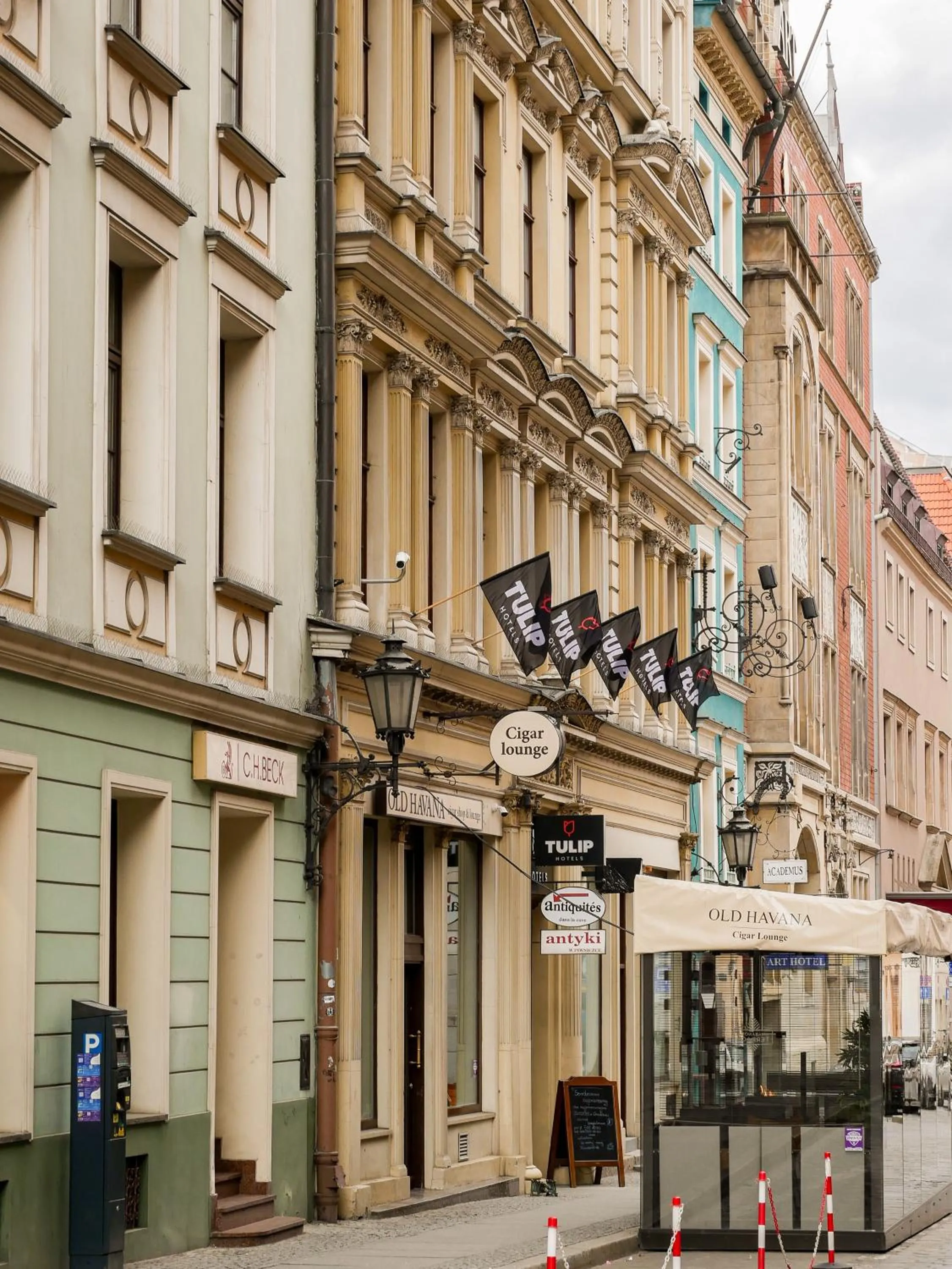 Facade/entrance in Tulip Hotels - Wroclaw Patio