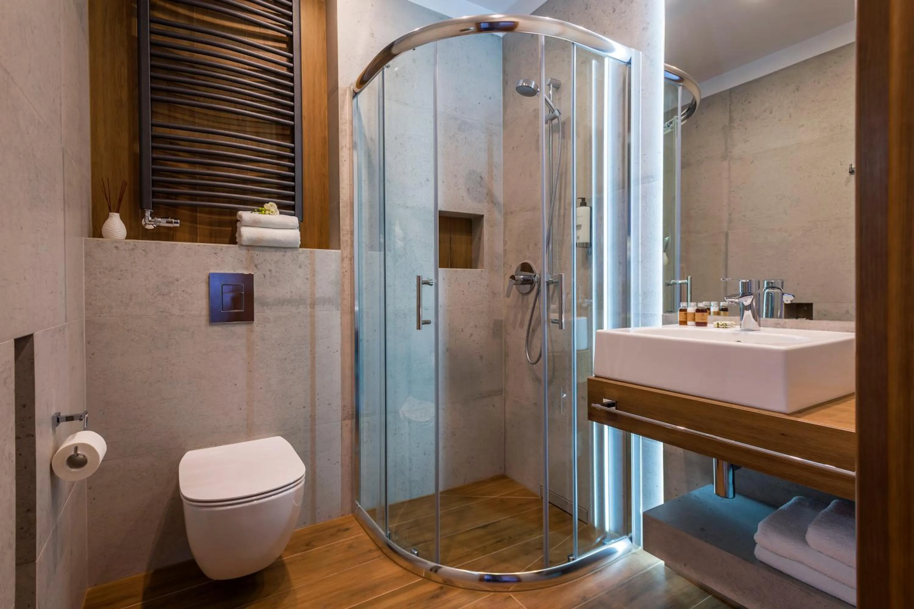 Shower in Tulip Hotels - Wroclaw Patio