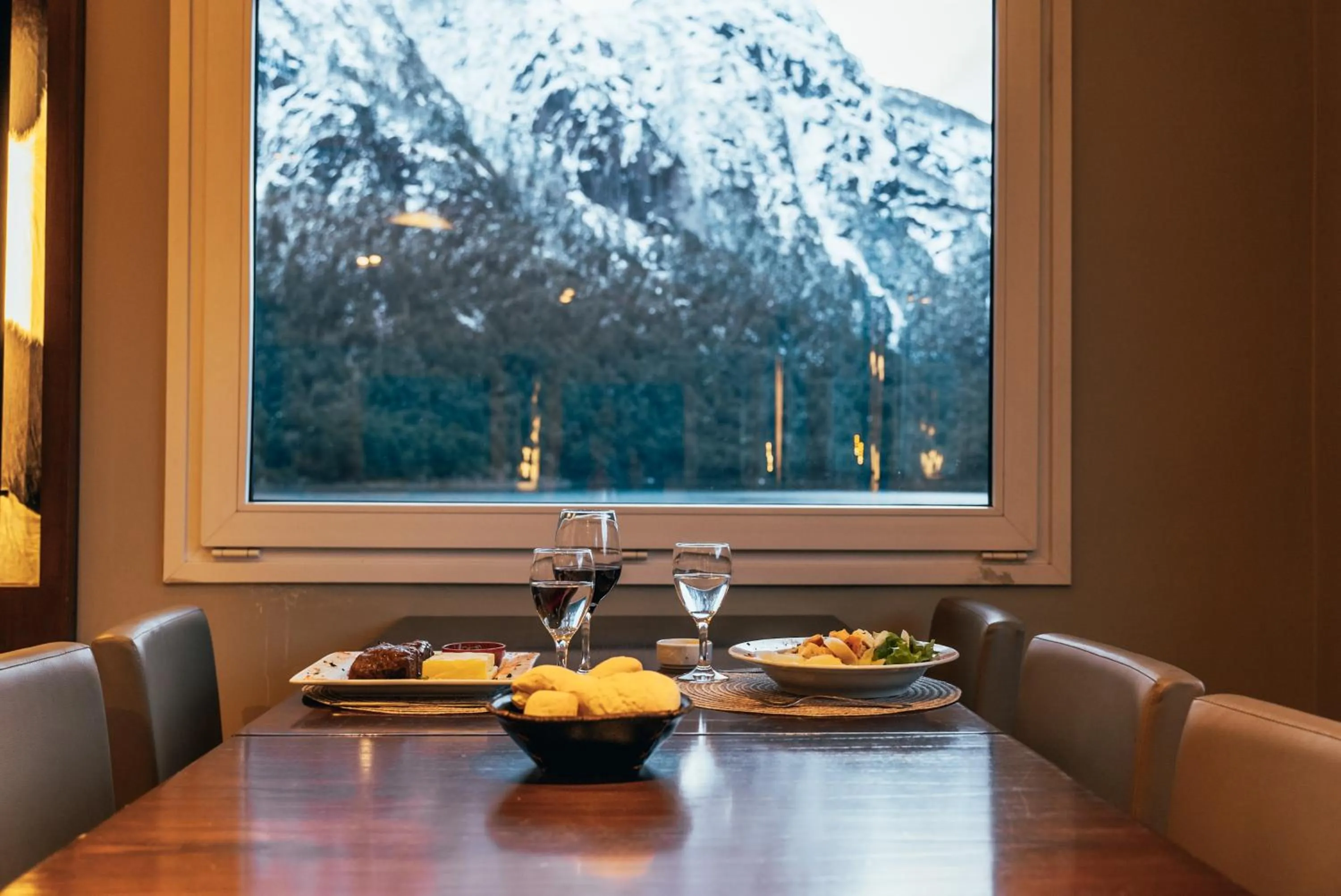 Restaurant/places to eat in Hotel Puerto Blest