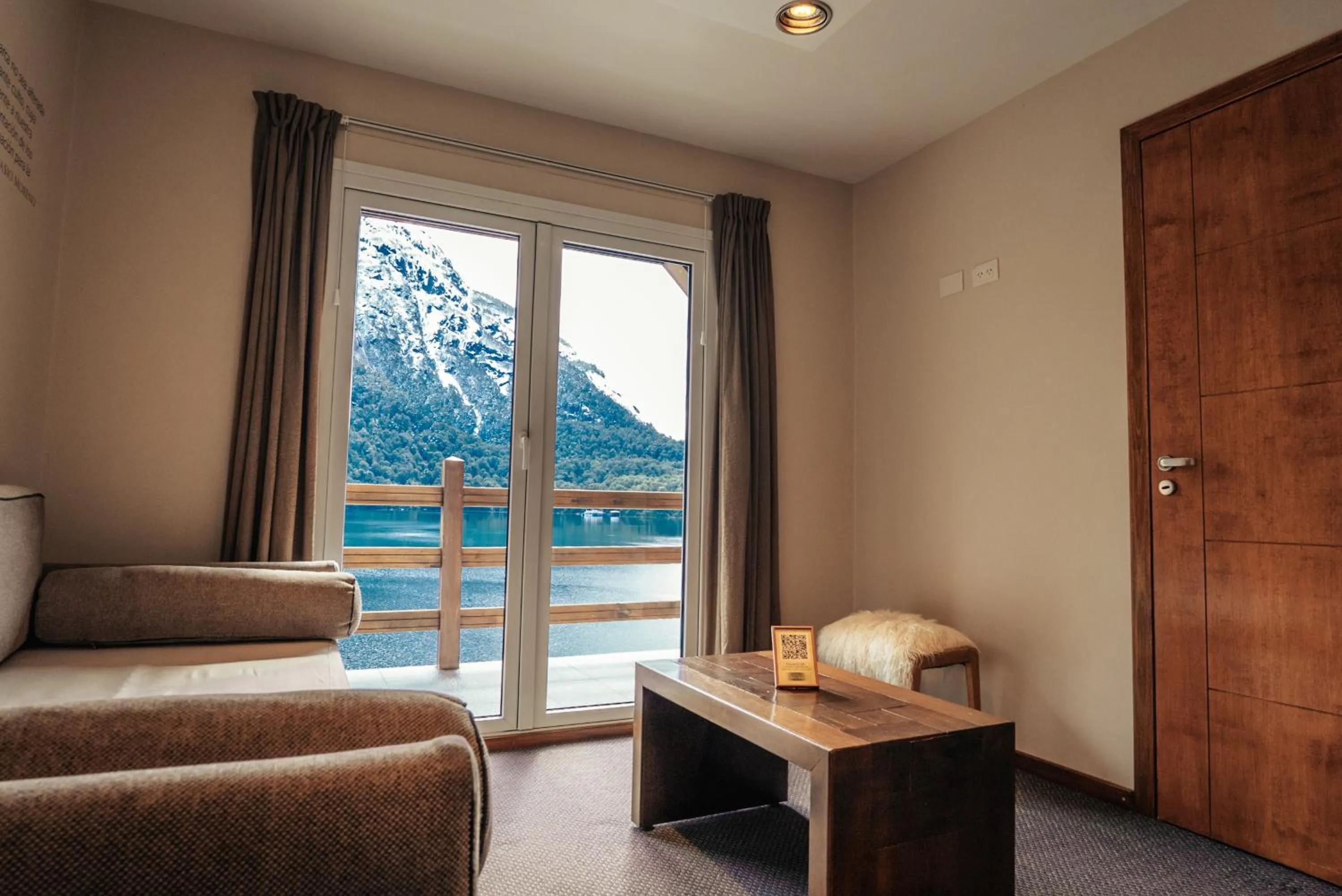 Living room in Hotel Puerto Blest