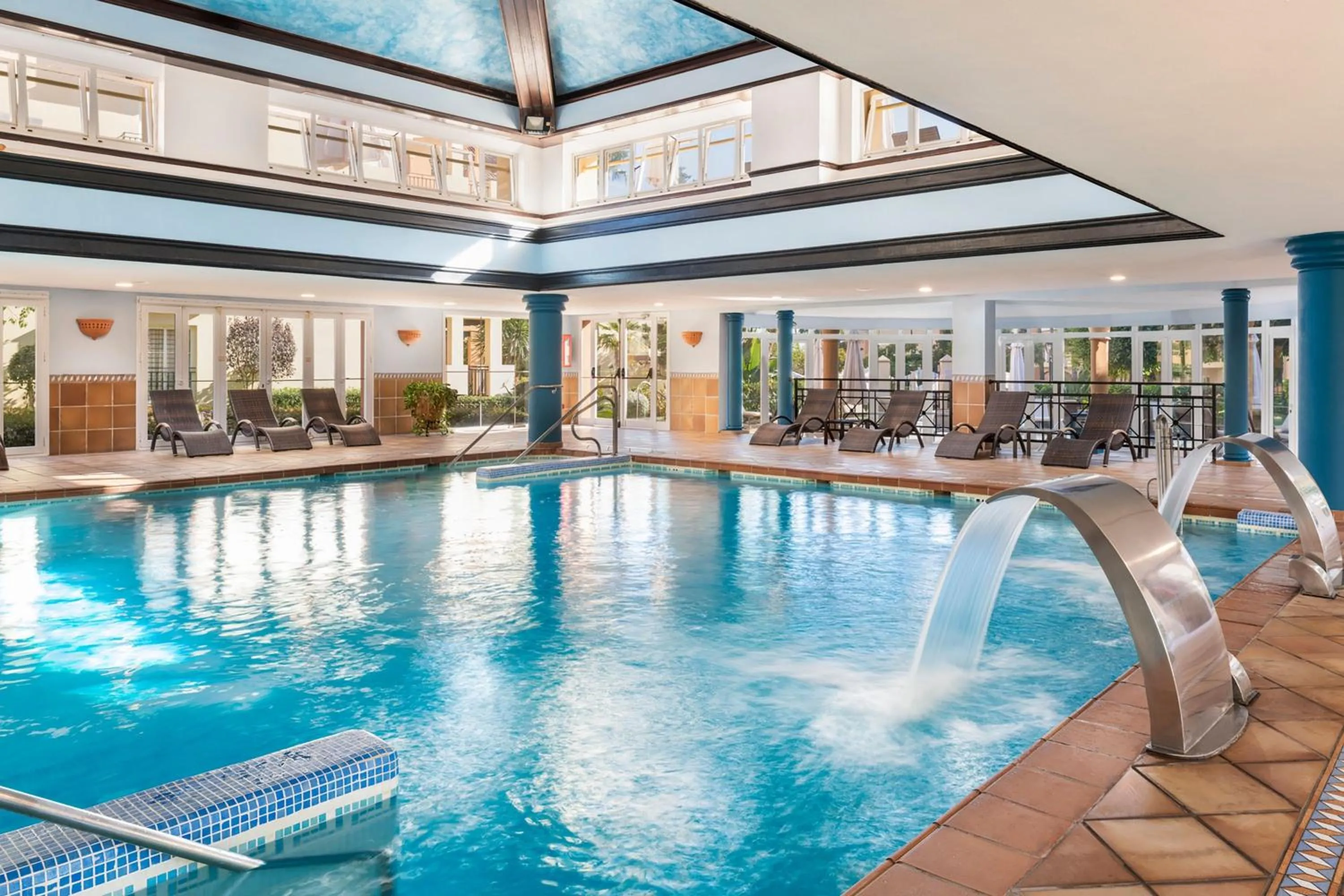 Swimming pool in Marriott's Marbella Beach Resort