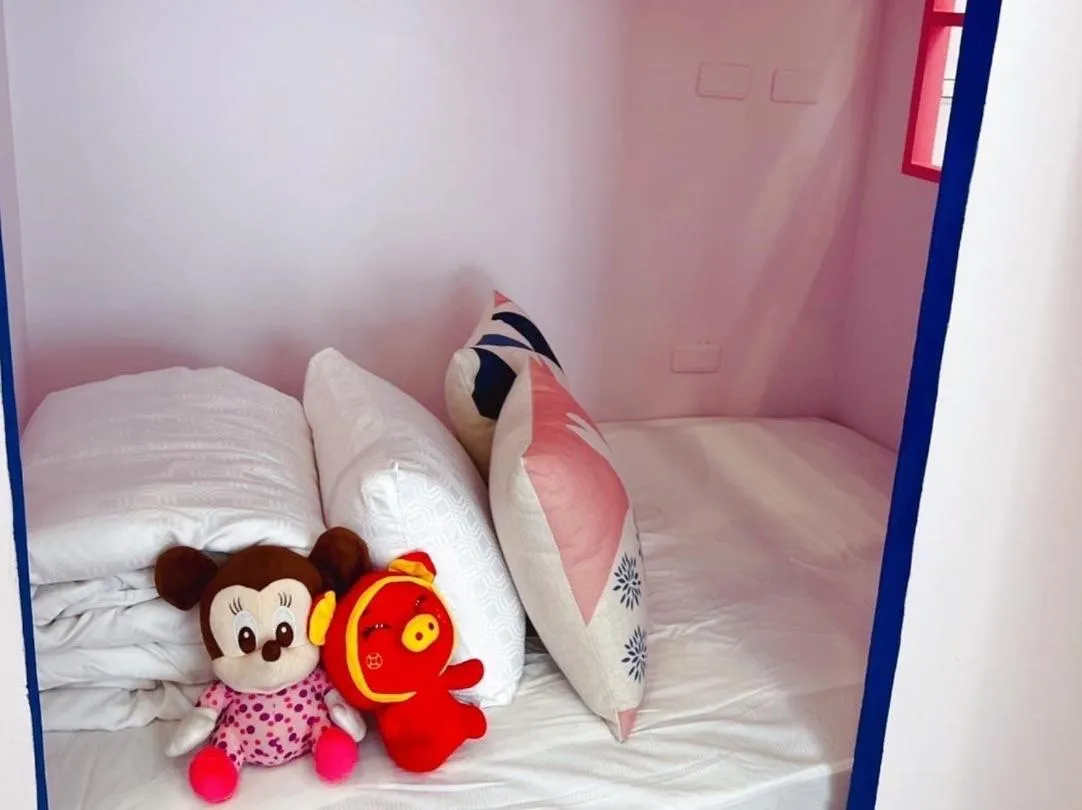 Bed in Sun Shine B&B