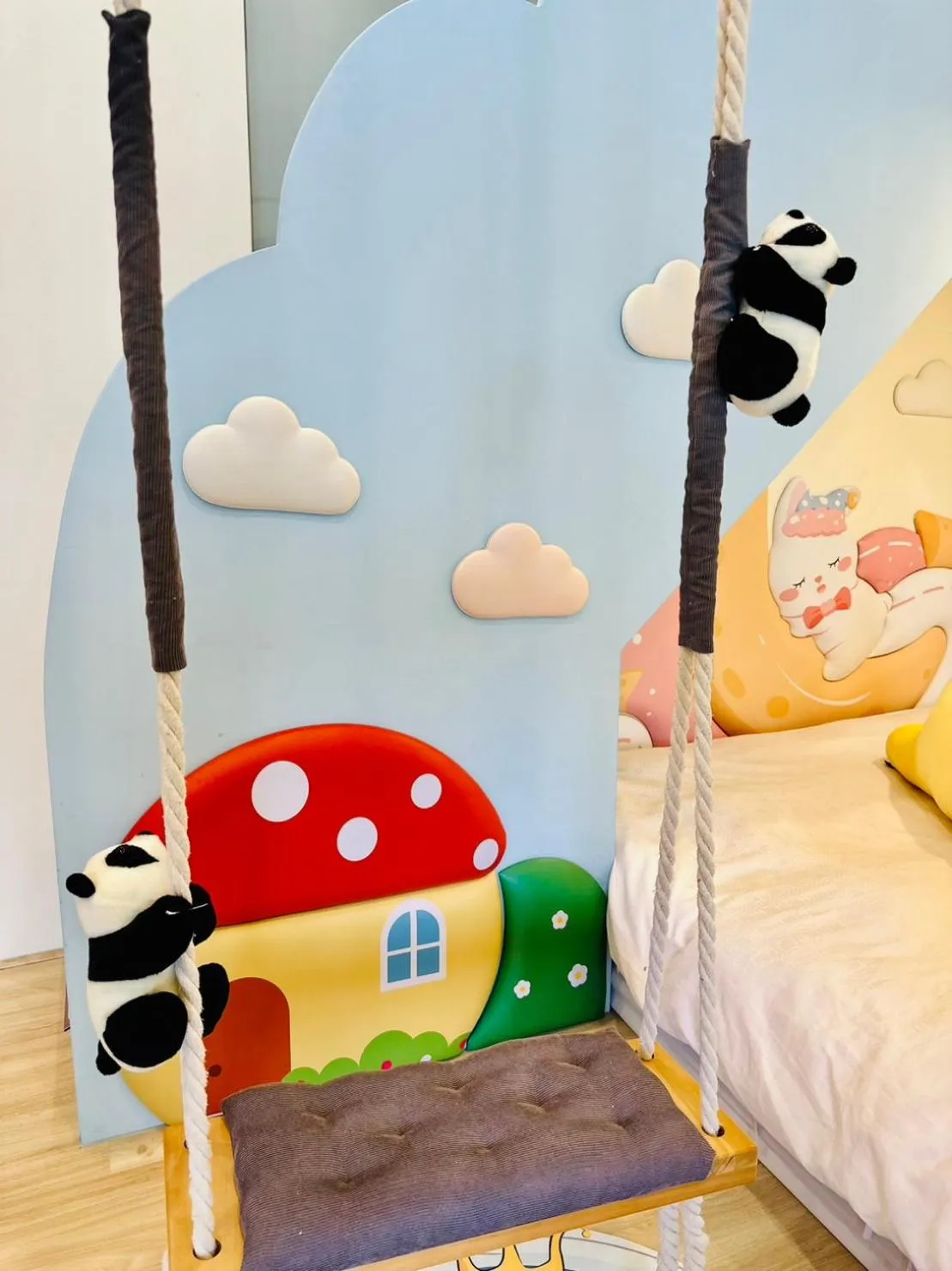 Bed in Sun Shine B&B