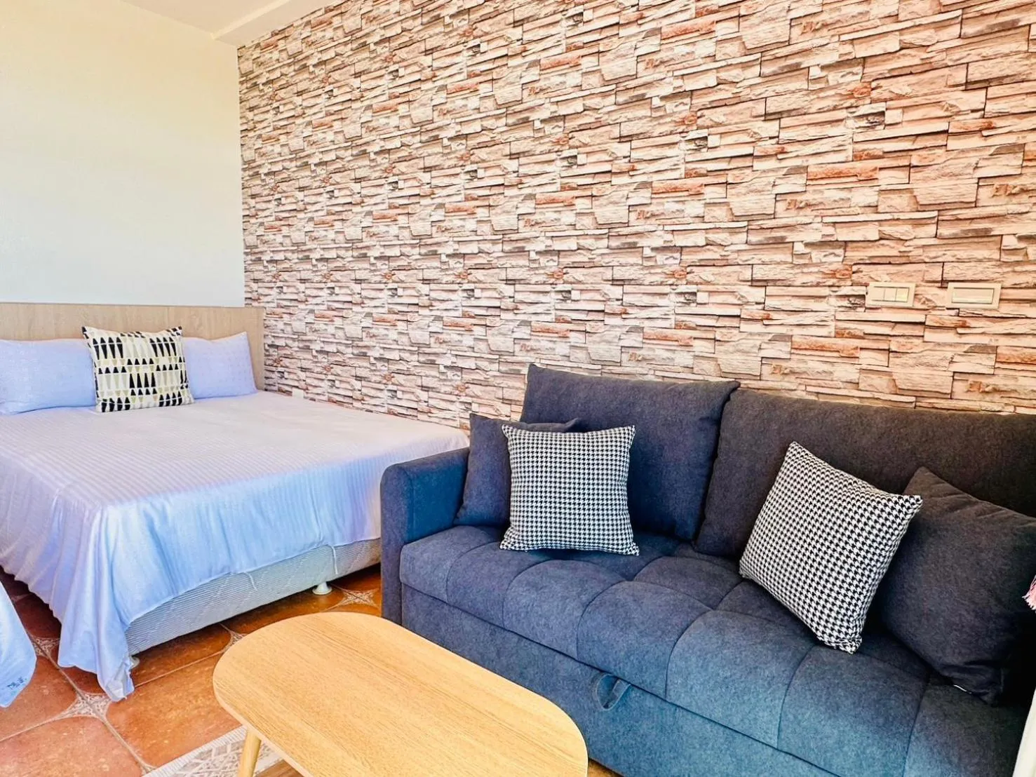 Bed in Sun Shine B&B