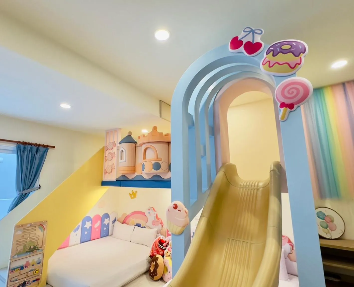 Bed in Sun Shine B&B