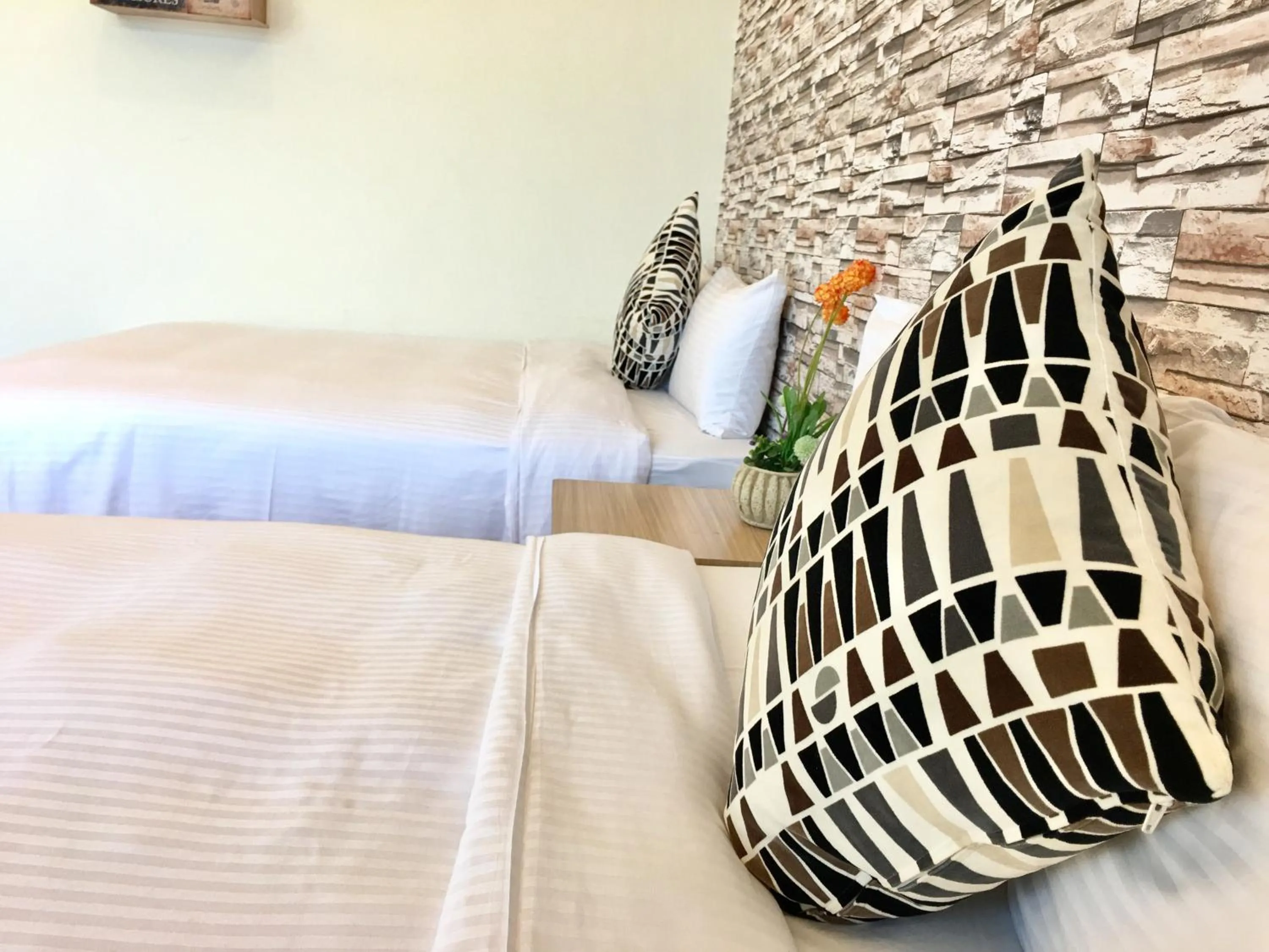 Bed in Sun Shine B&B