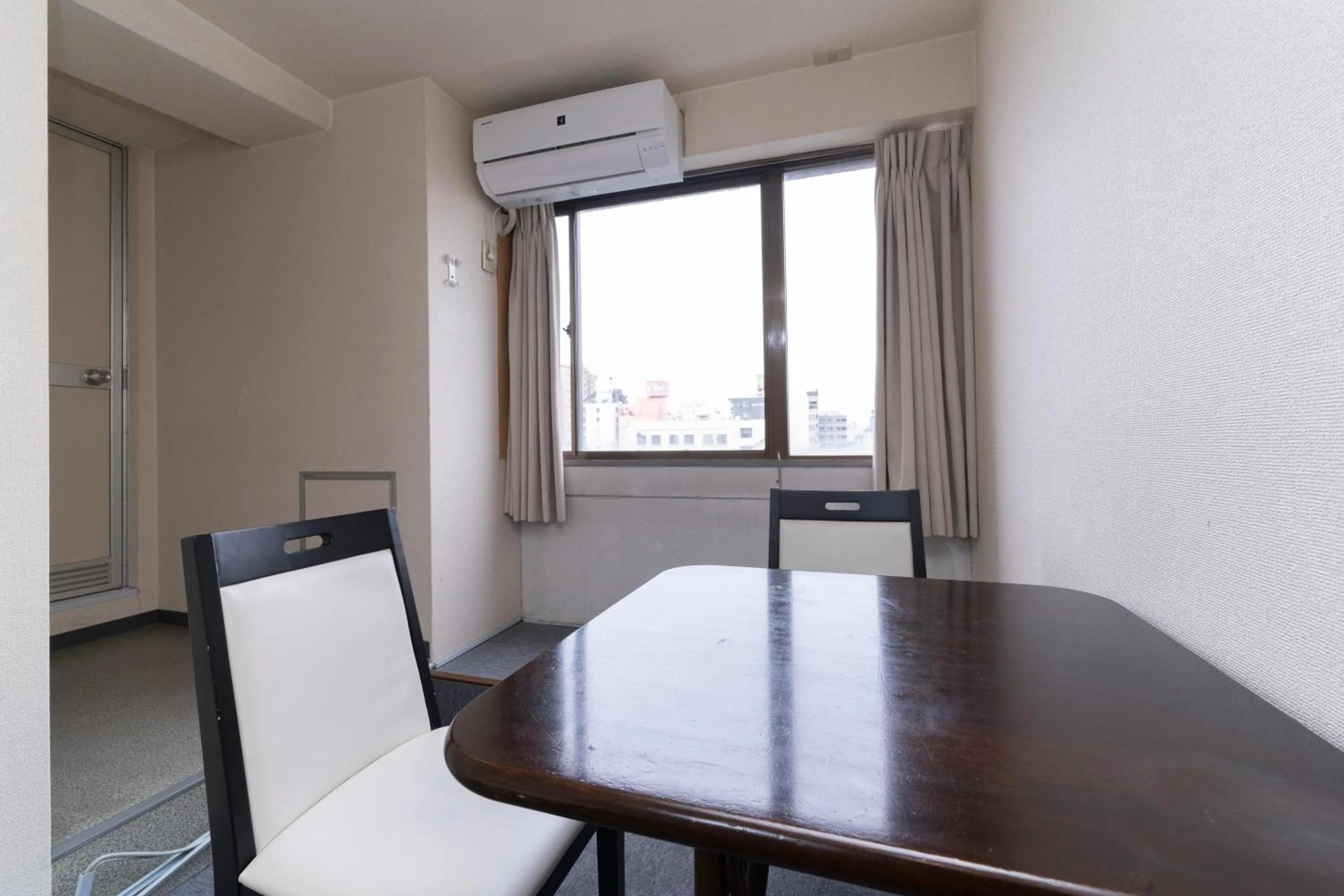 Bedroom in HOTEL CITY INN WAKAYAMA Wakayama-Ekimae