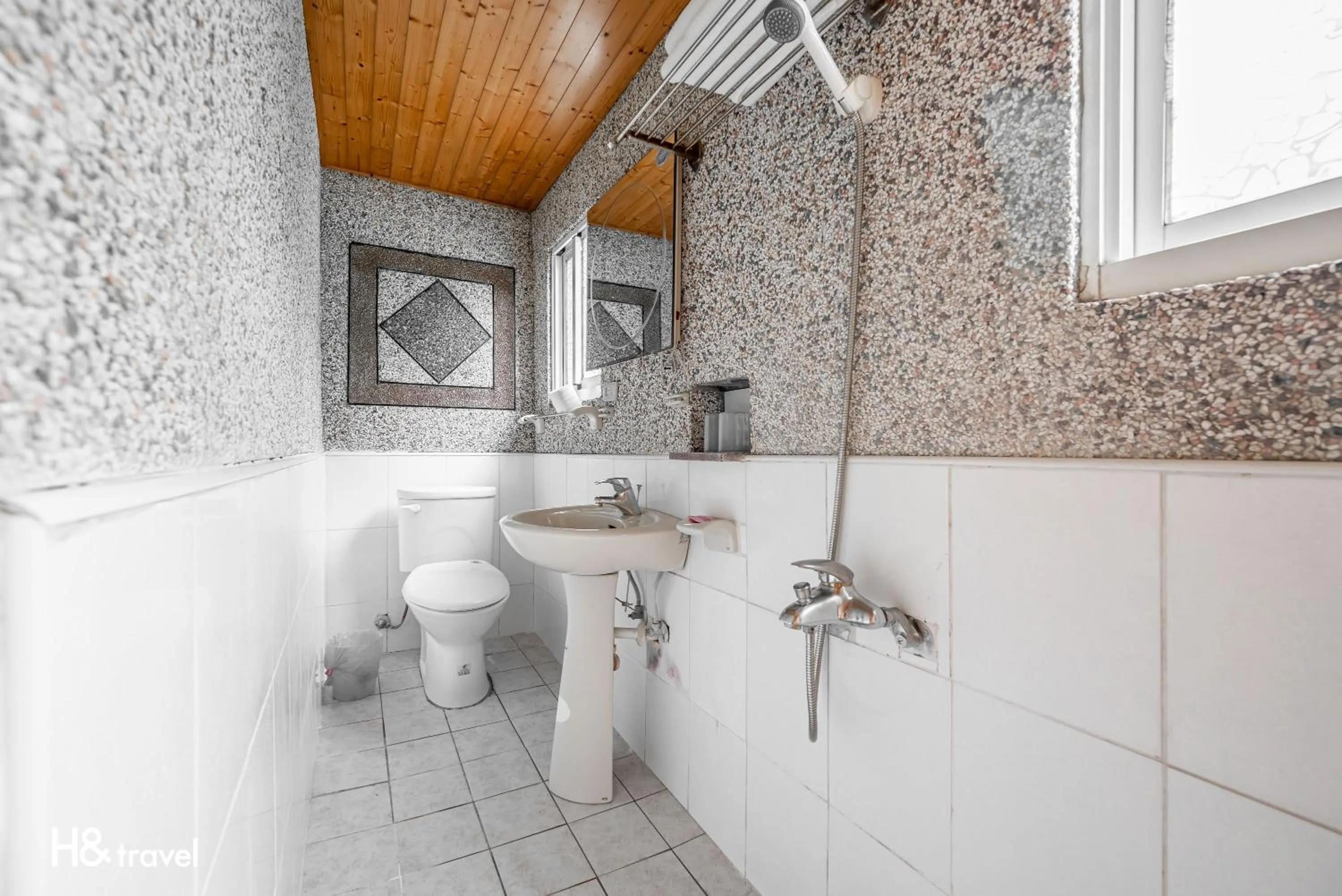 Toilet in Shan Tyi Homestay